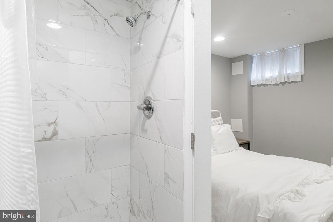 SULPHUR SPRINGS - Residential