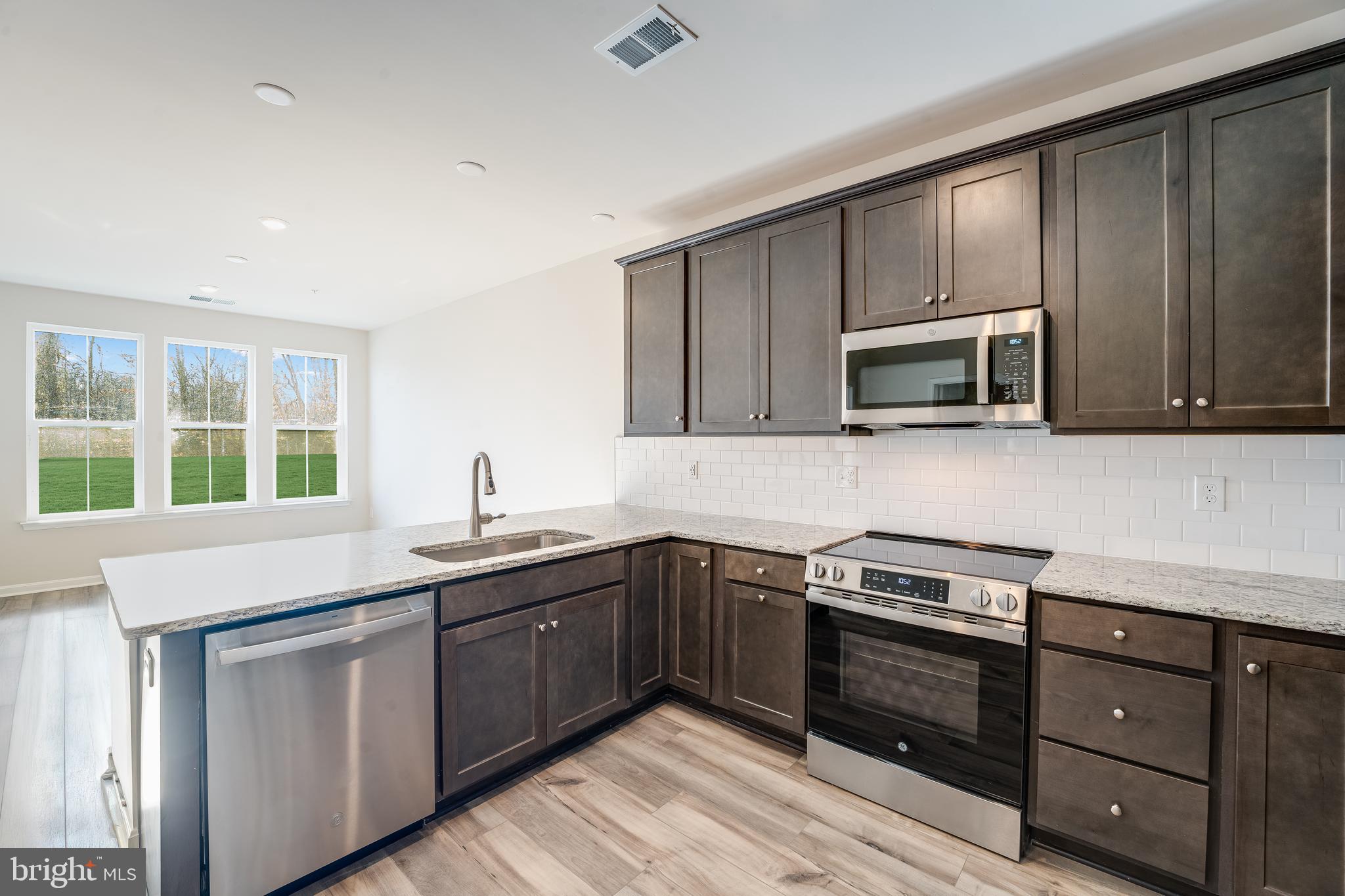 BEECHFIELD MANORS - Residential