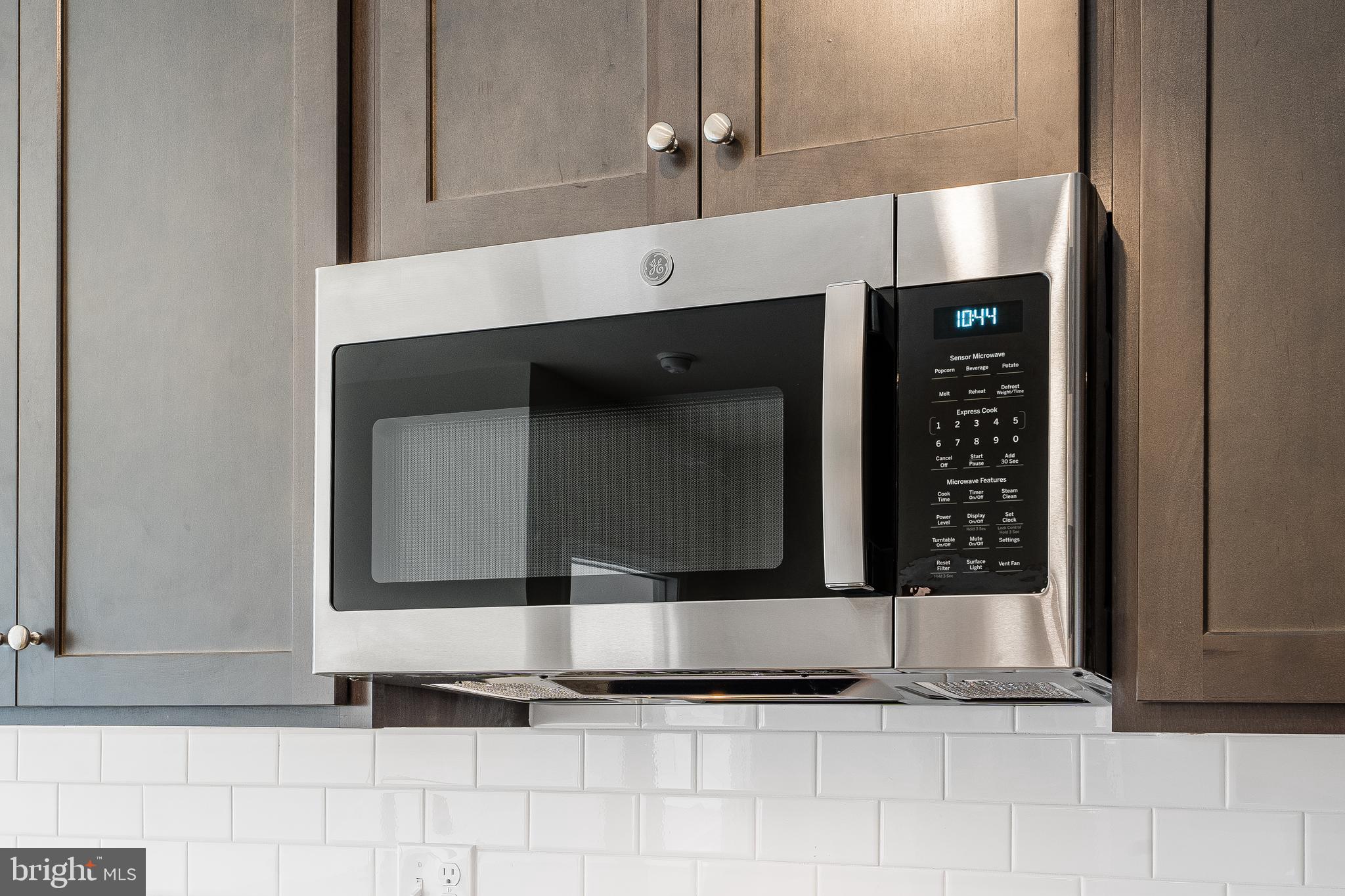 BEECHFIELD MANORS - Residential