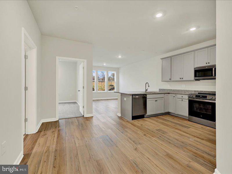 BEECHFIELD MANORS - Residential