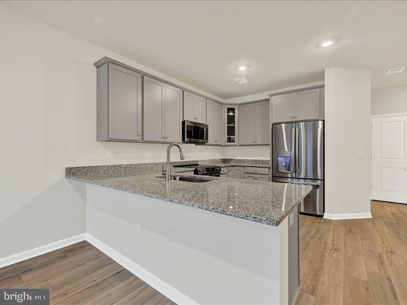 BEECHFIELD MANORS - Residential