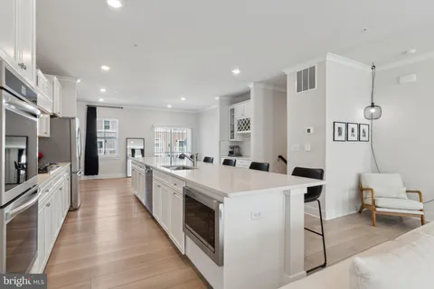 4114 Hatley Pl, White Plains, MD MLS: MDCH2041676