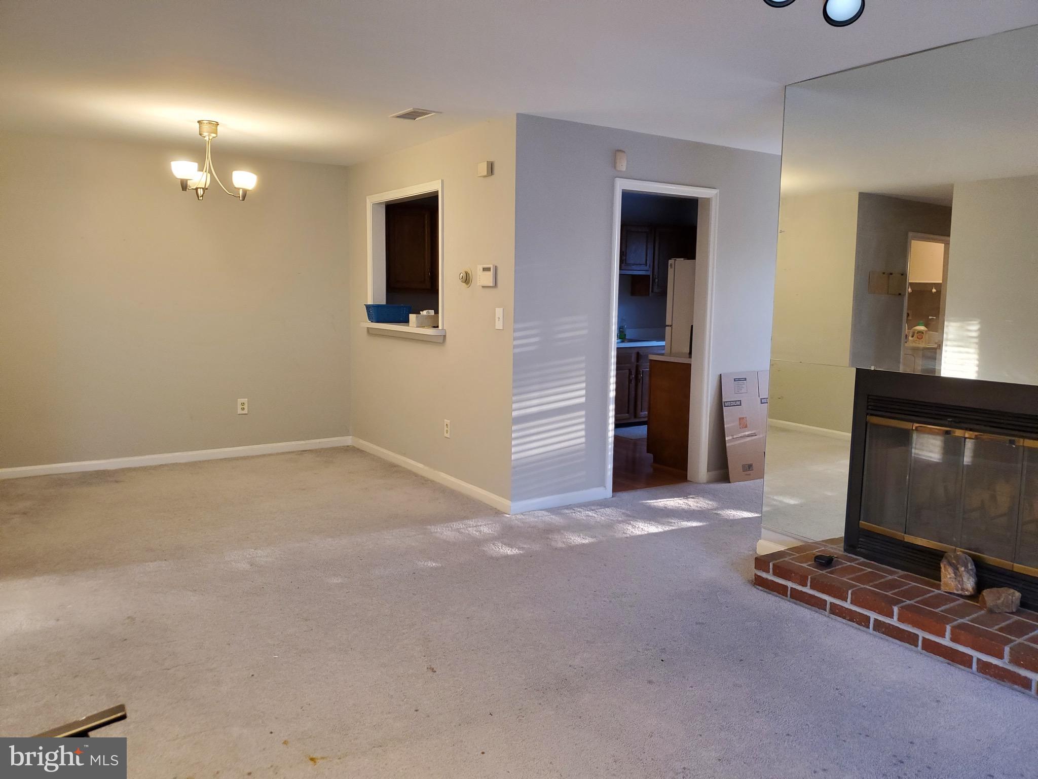 VININGS CONDO - Residential