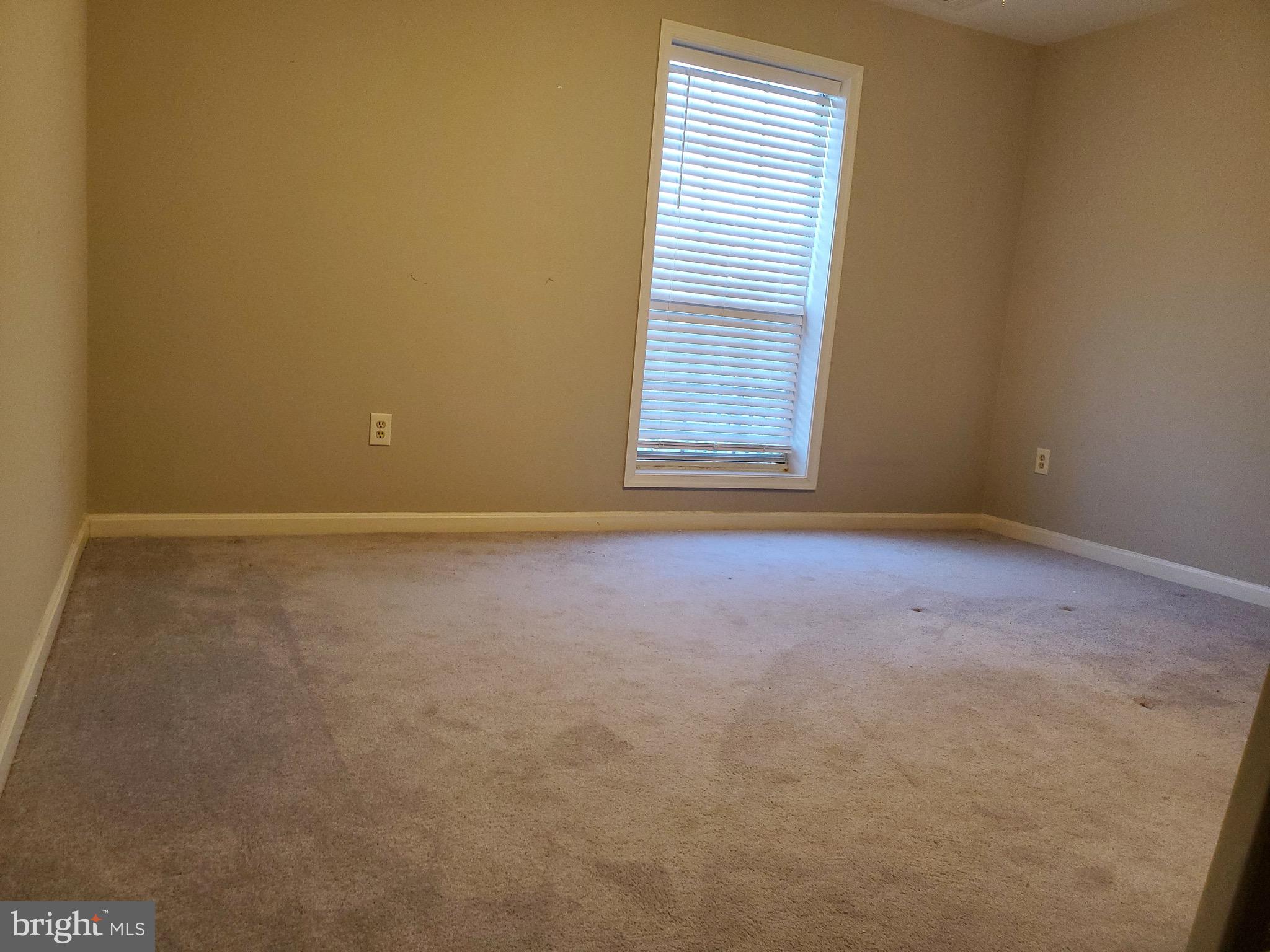 VININGS CONDO - Residential