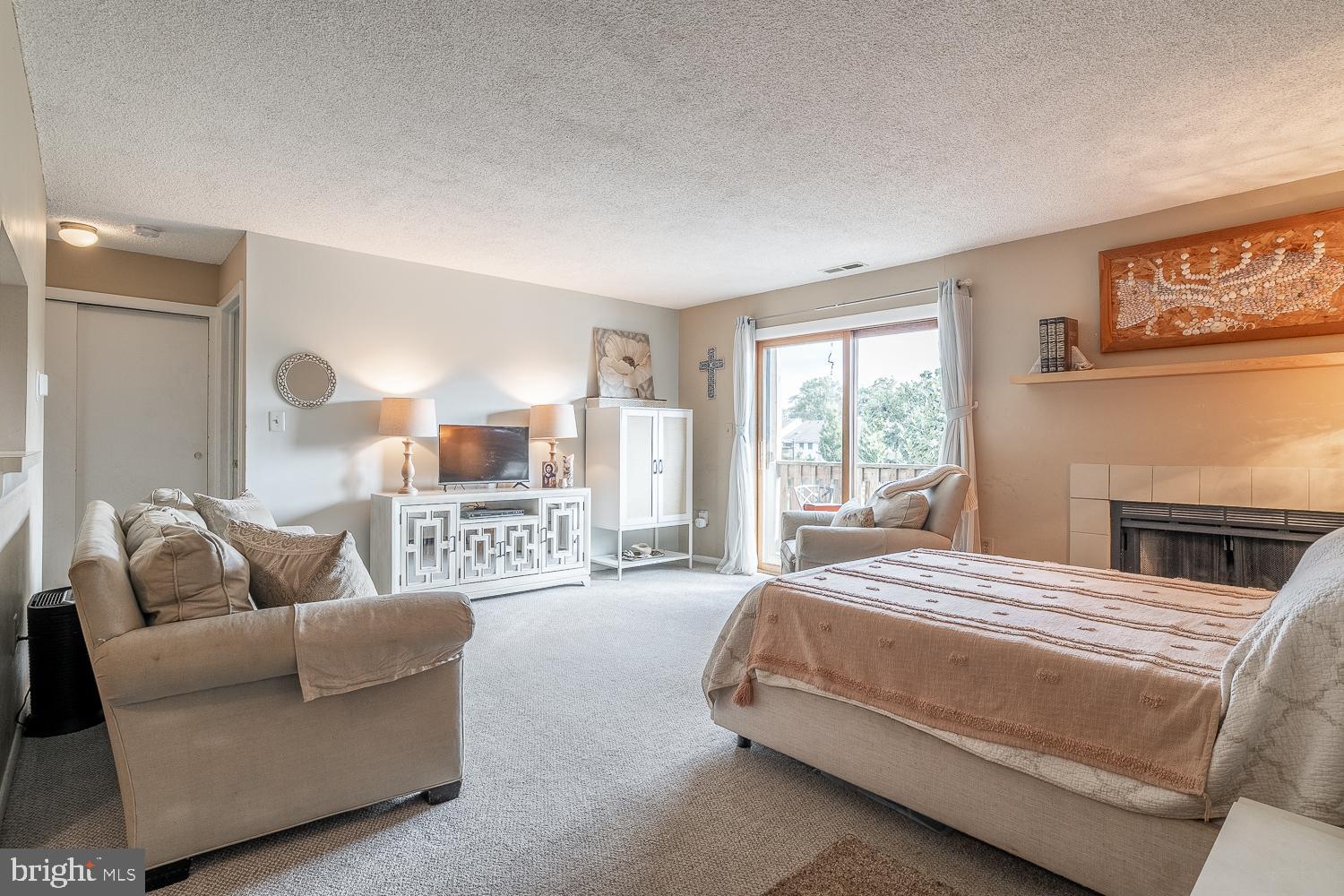 5320 RAVENS CREST DRIVE