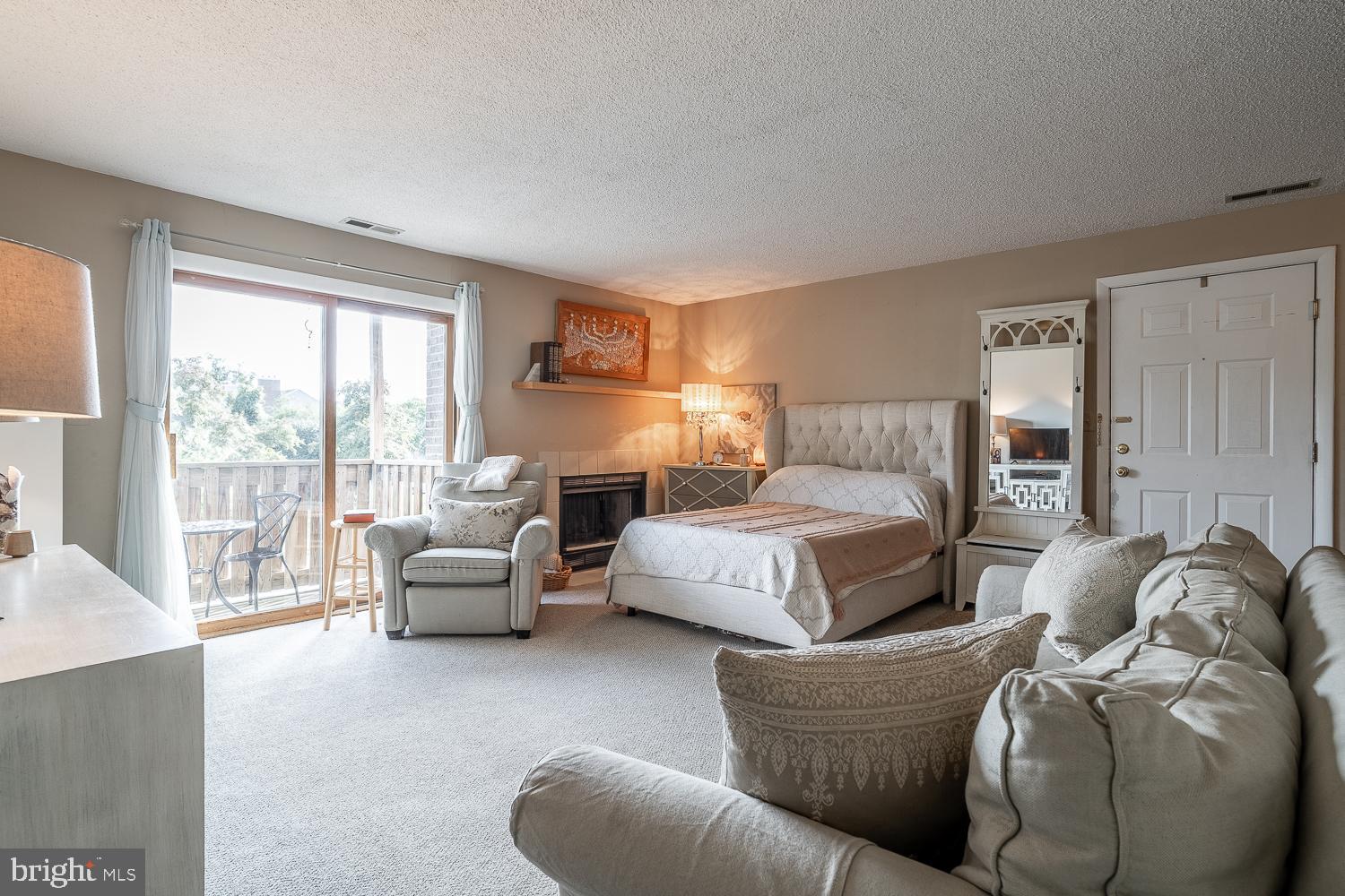 5320 RAVENS CREST DRIVE