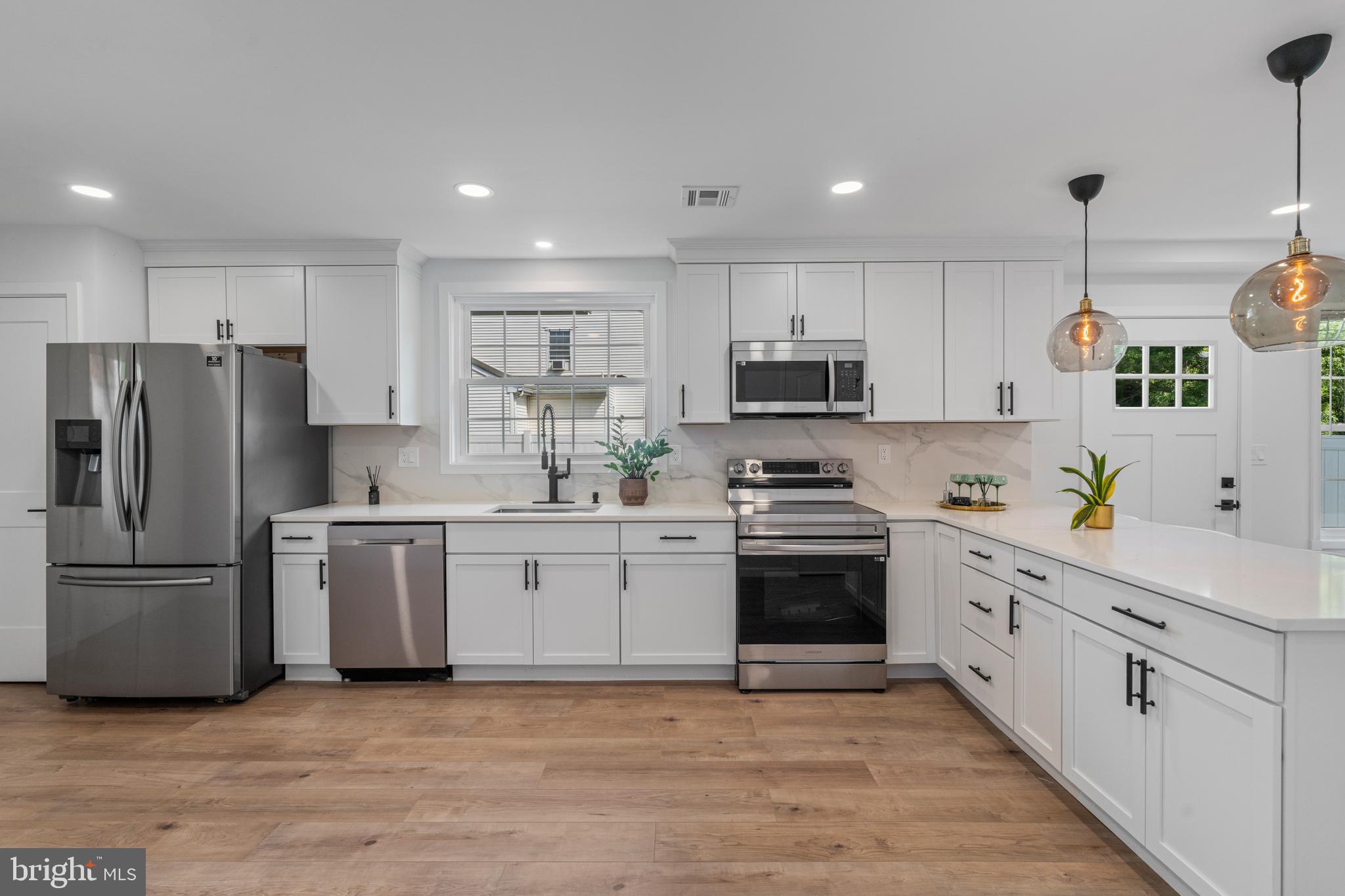 HULMEVILLE TERR - Residential