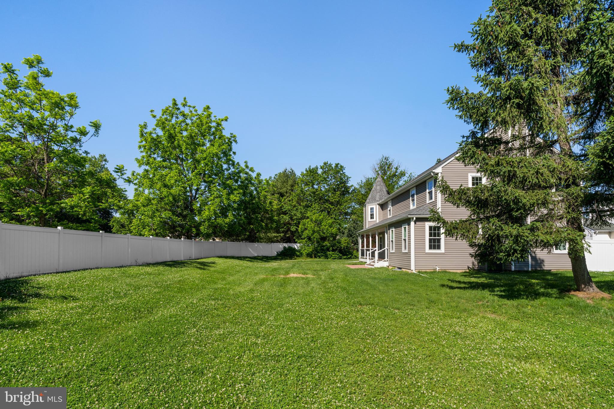 HULMEVILLE TERR - Residential