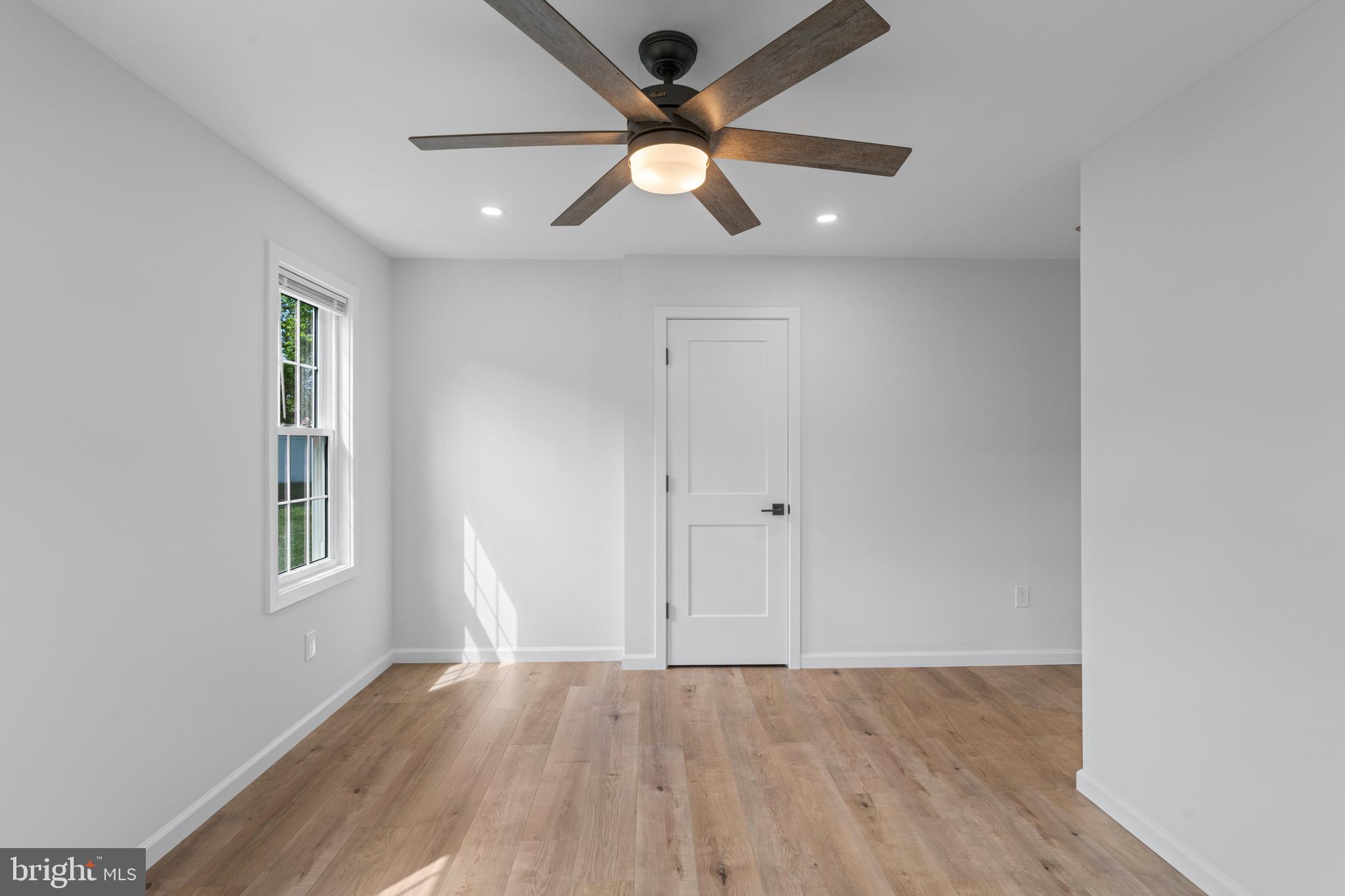 HULMEVILLE TERR - Residential