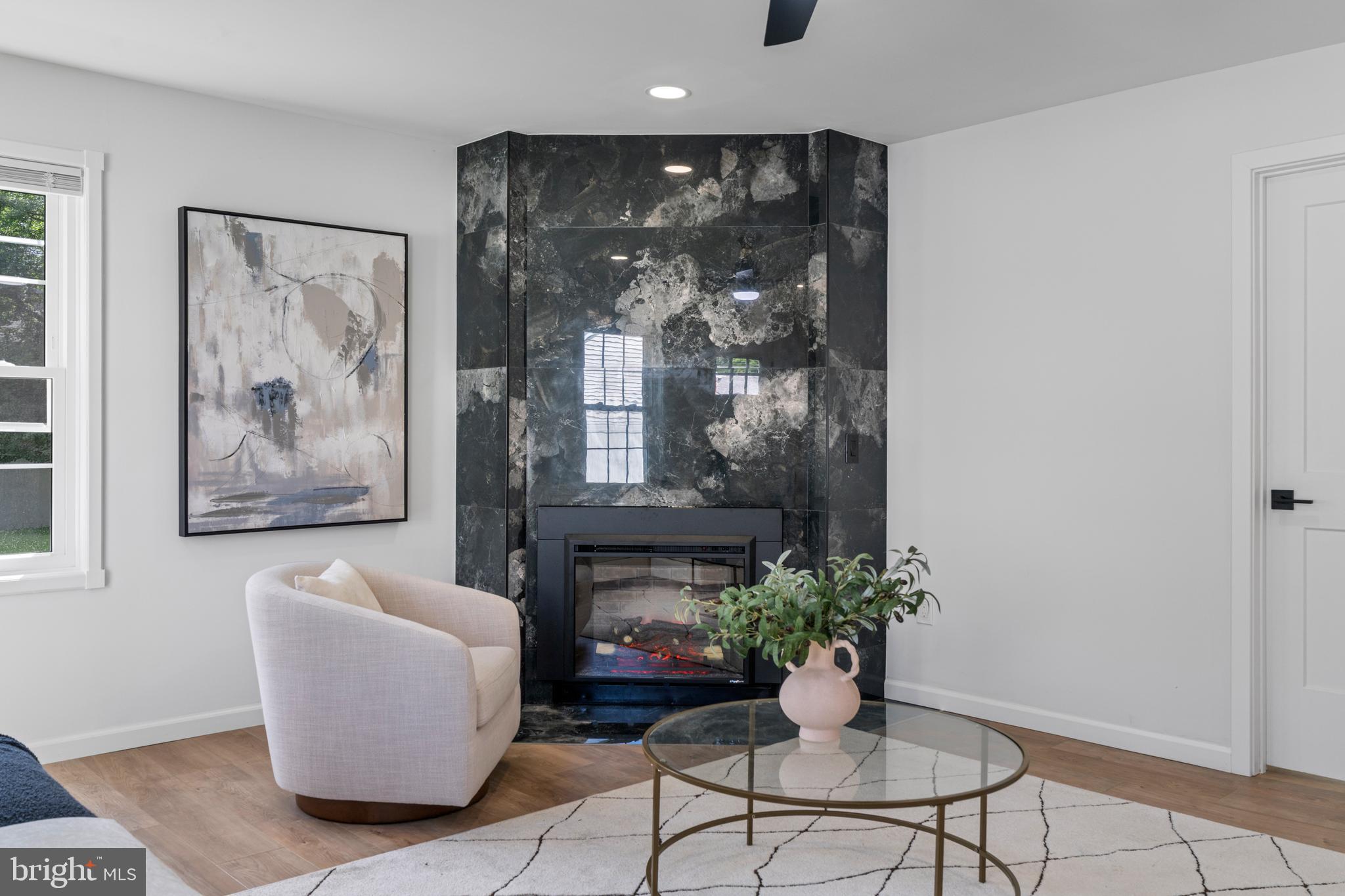 HULMEVILLE TERR - Residential