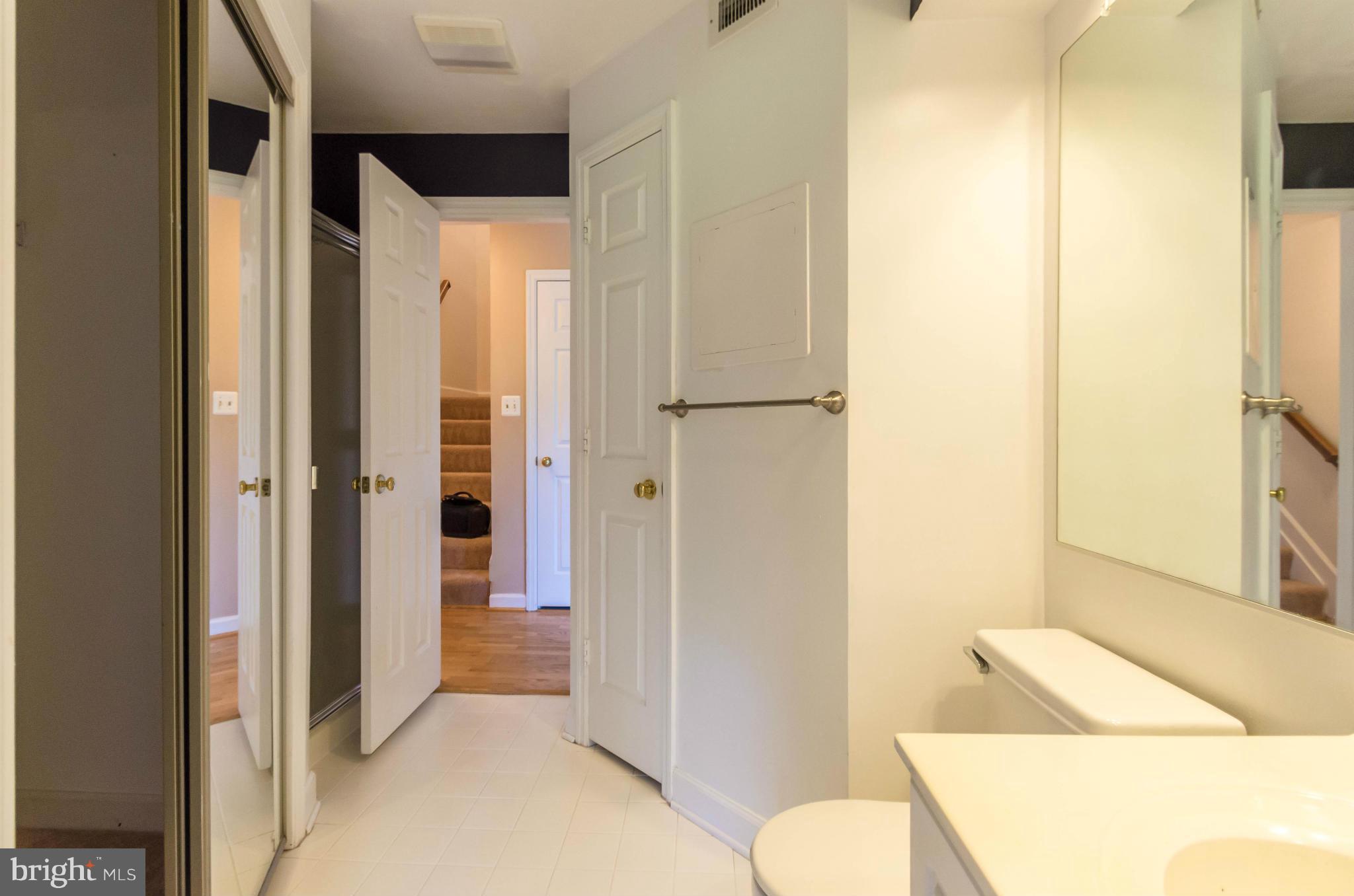 FALLS GABLE - Residential Lease