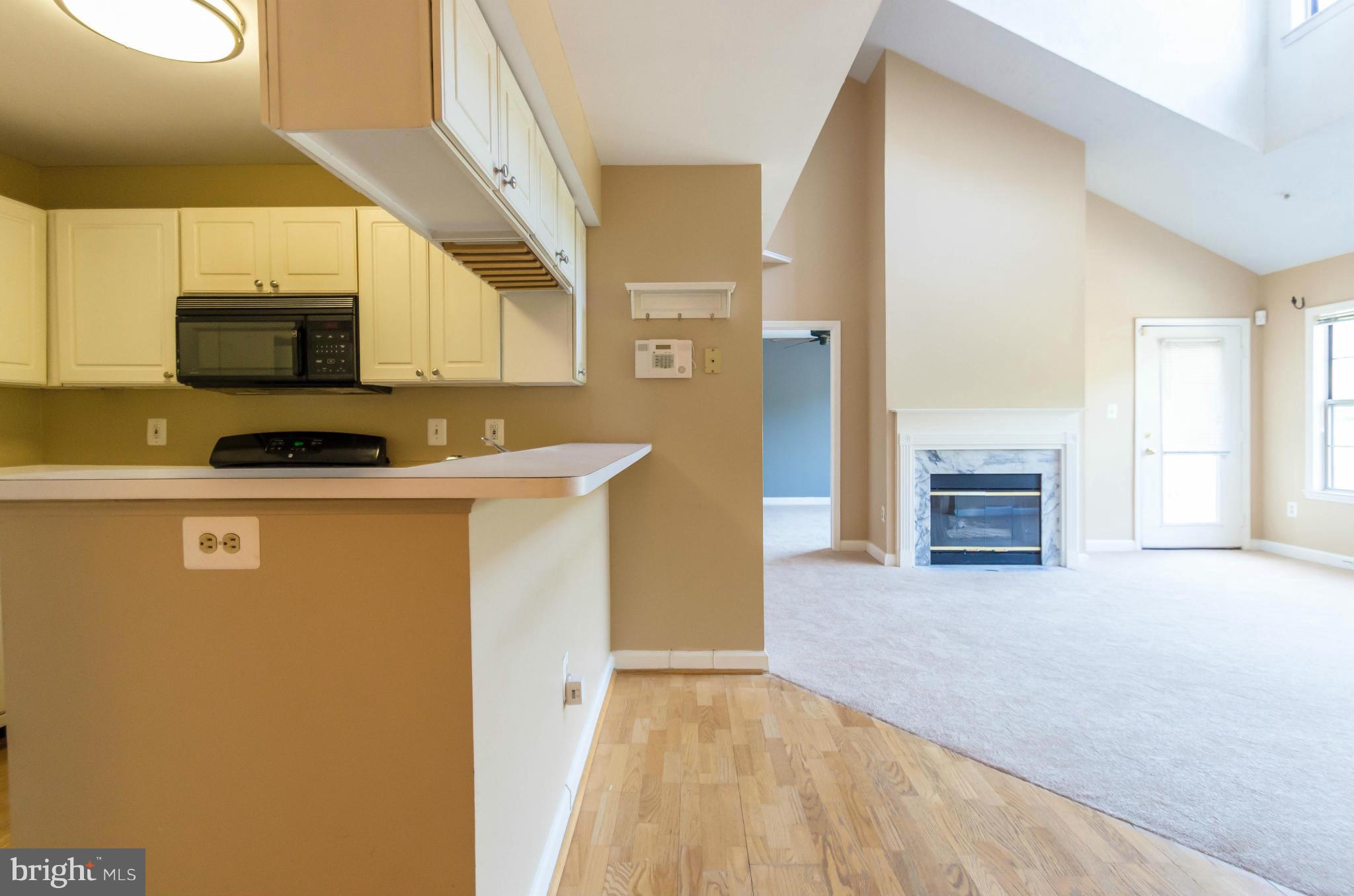 FALLS GABLE - Residential Lease