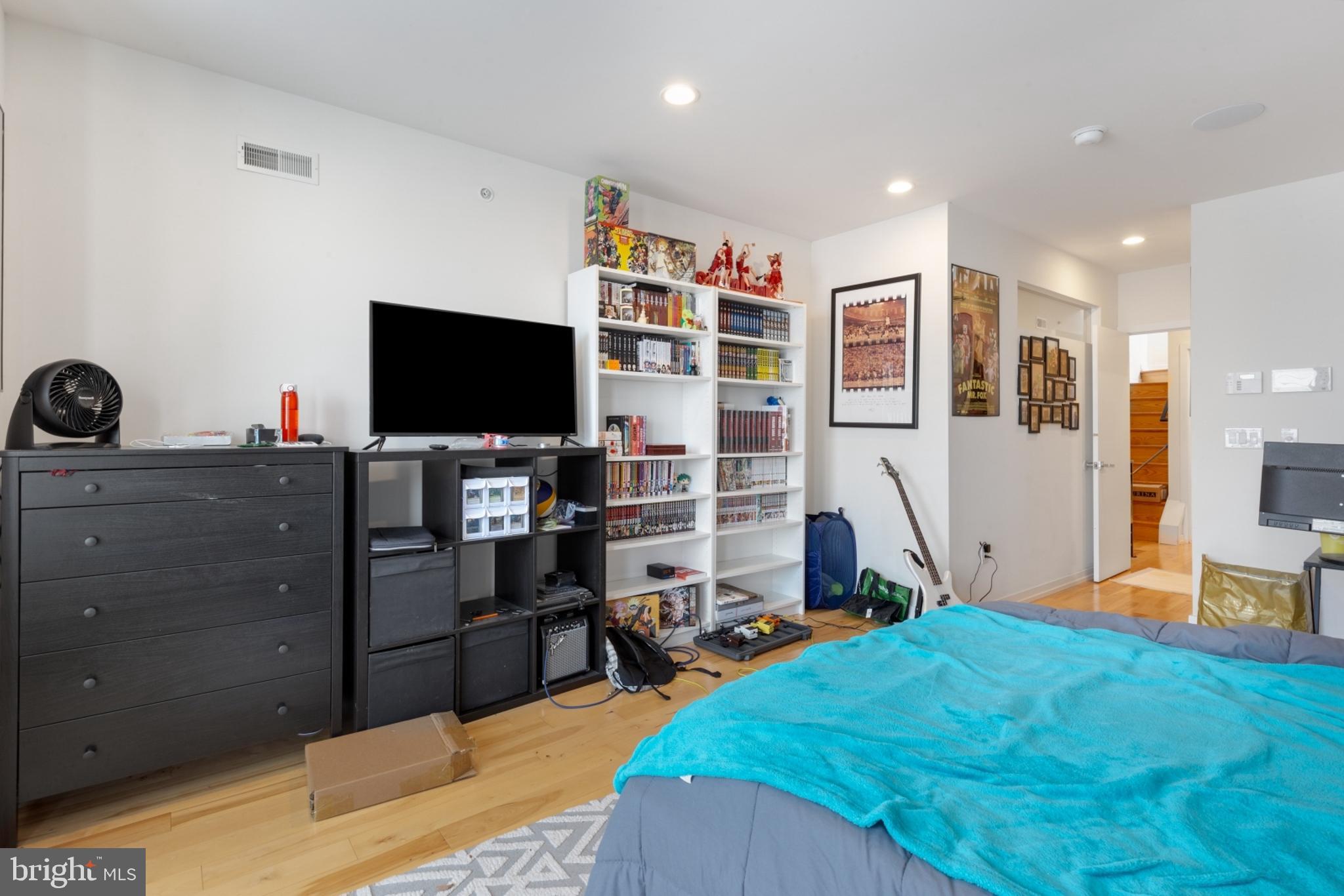 POINT BREEZE - Residential Lease