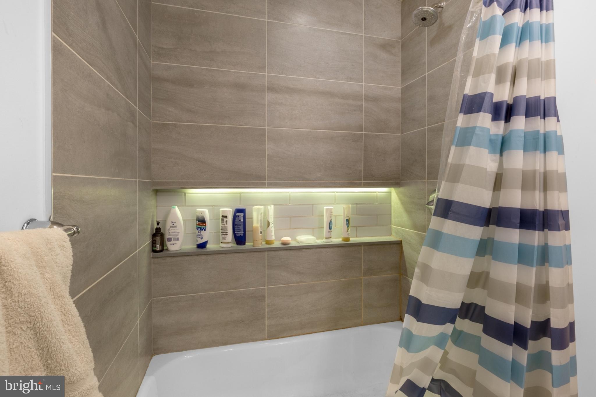 POINT BREEZE - Residential Lease