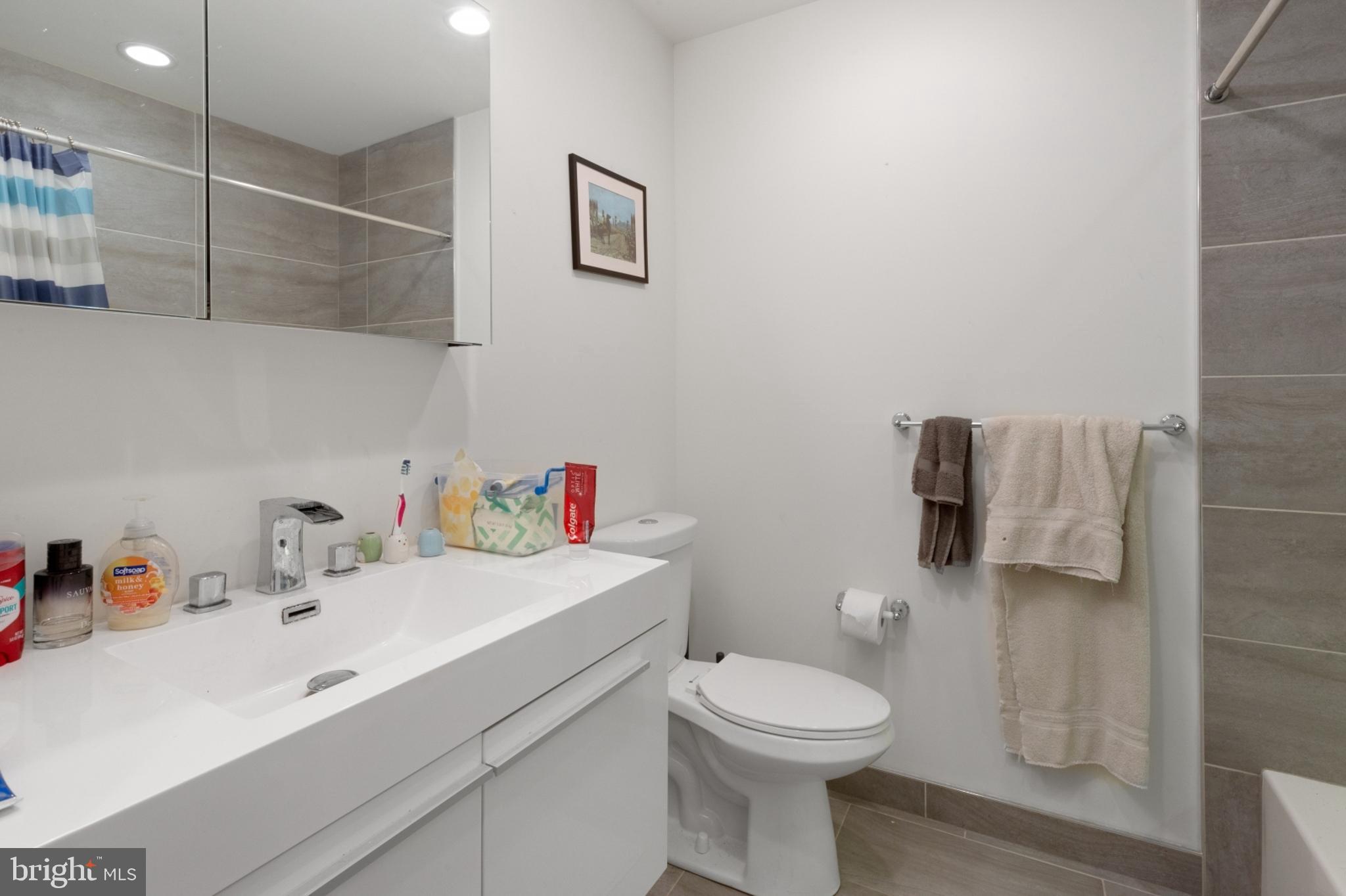 POINT BREEZE - Residential Lease