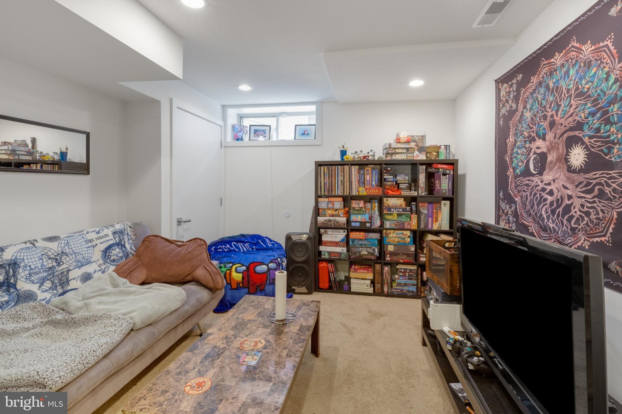 POINT BREEZE - Residential Lease