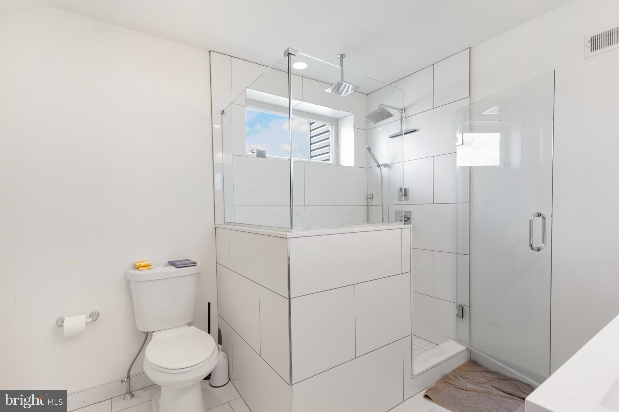 POINT BREEZE - Residential Lease