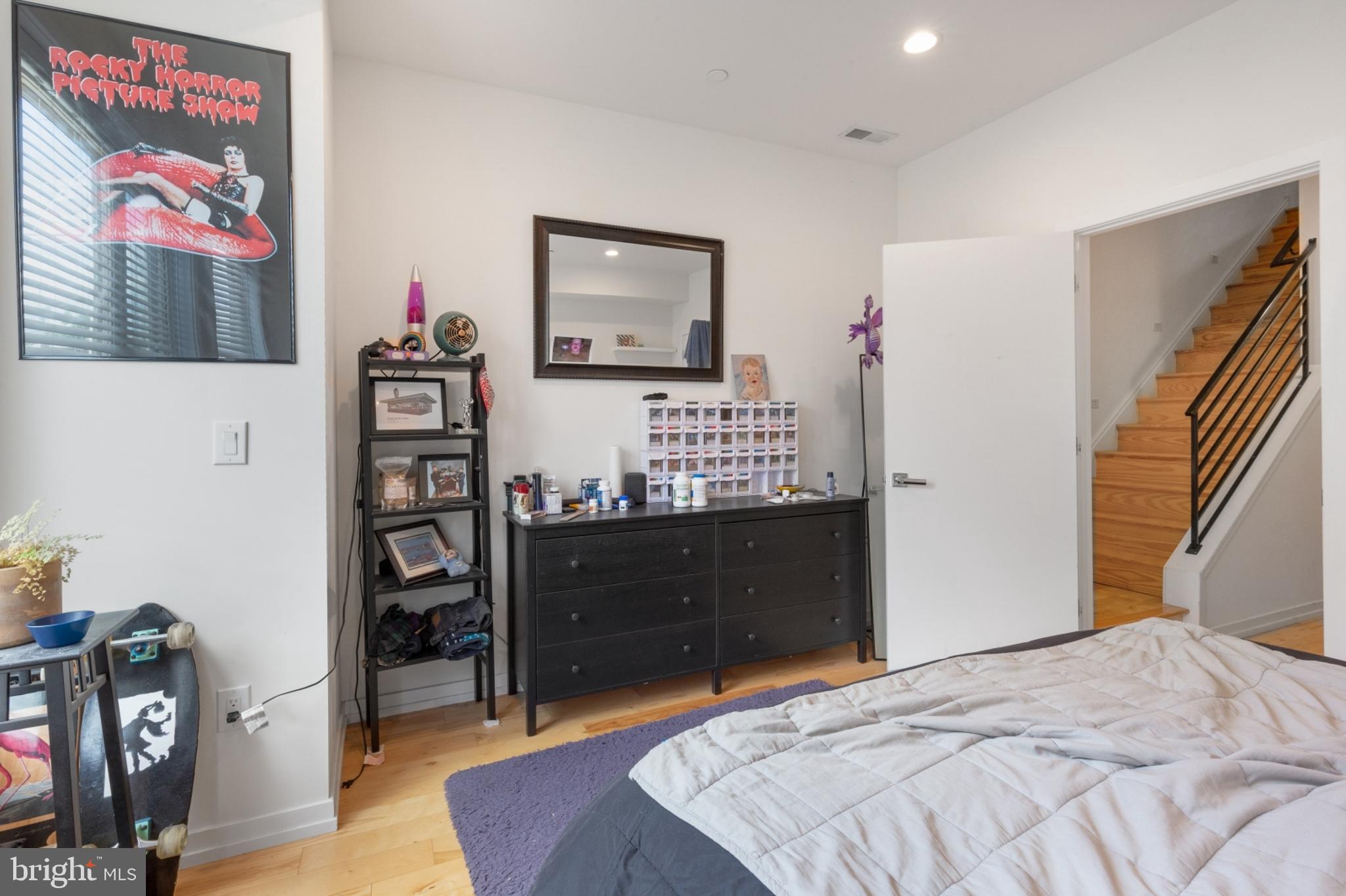 POINT BREEZE - Residential Lease