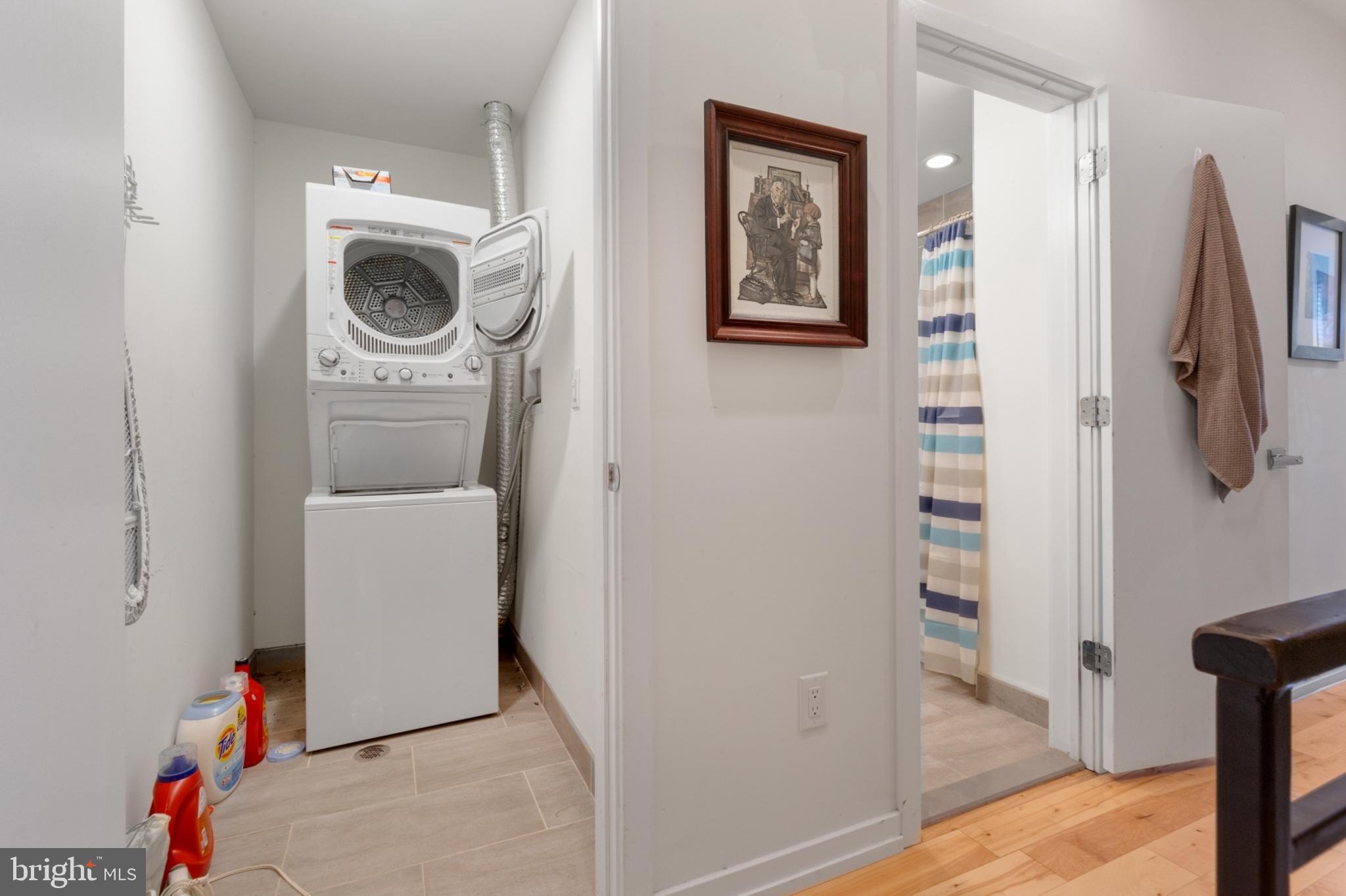 POINT BREEZE - Residential Lease