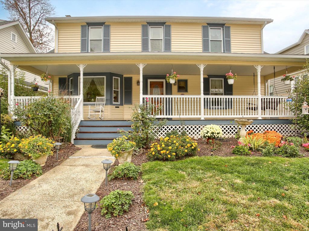 Photo of 110 N 25th Street, CAMP HILL, PA 17011 (MLS # PACB2047922)