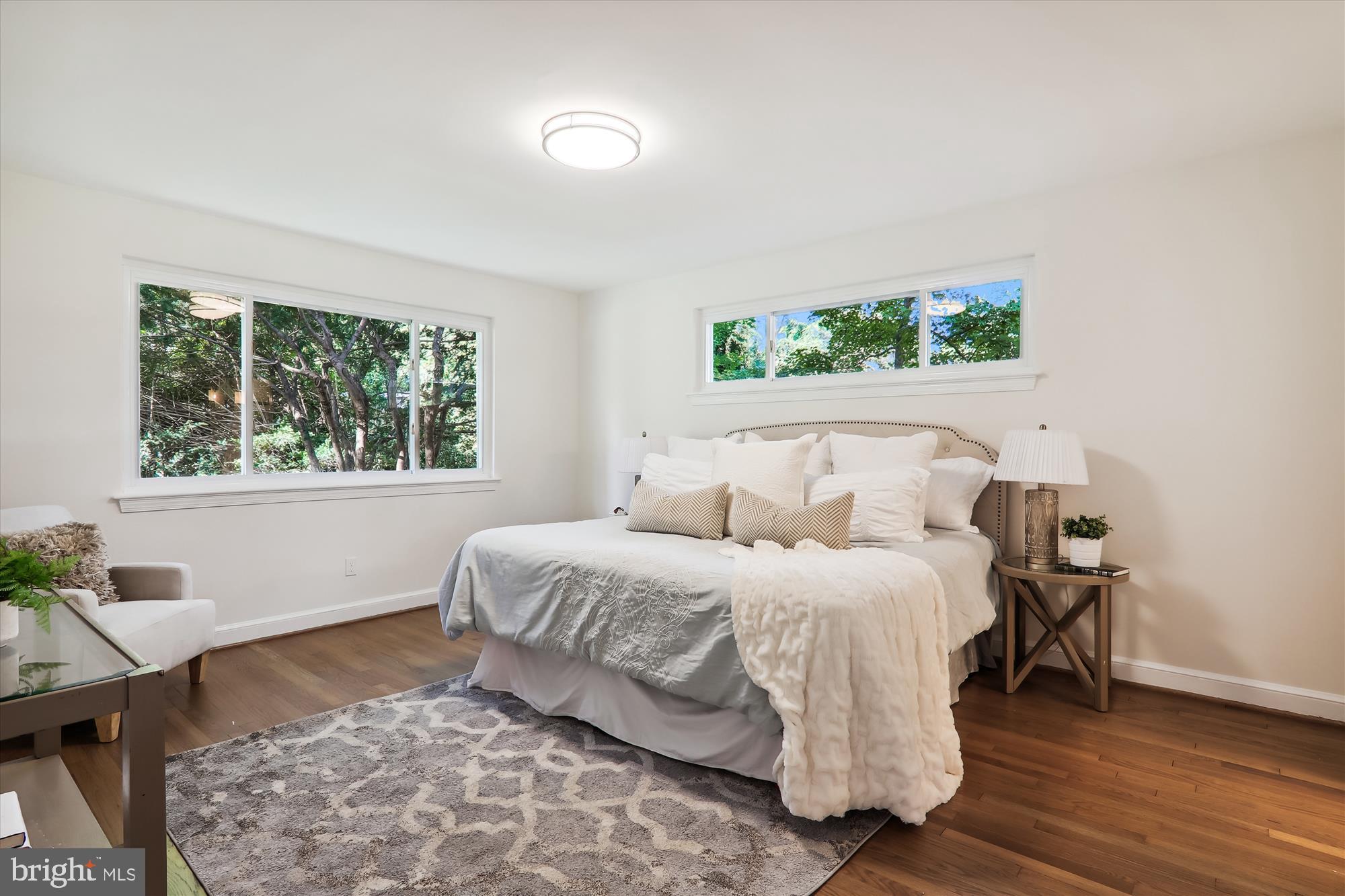 WOODSIDE PARK - Residential