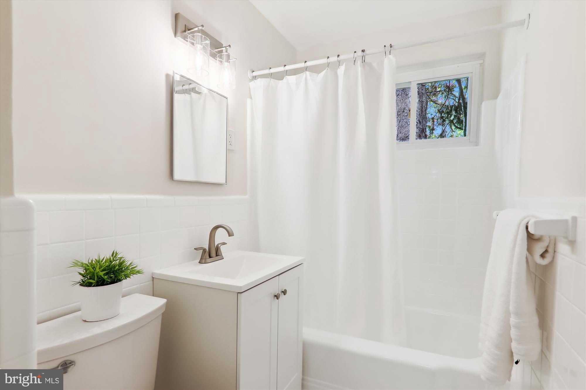 WOODSIDE PARK - Residential