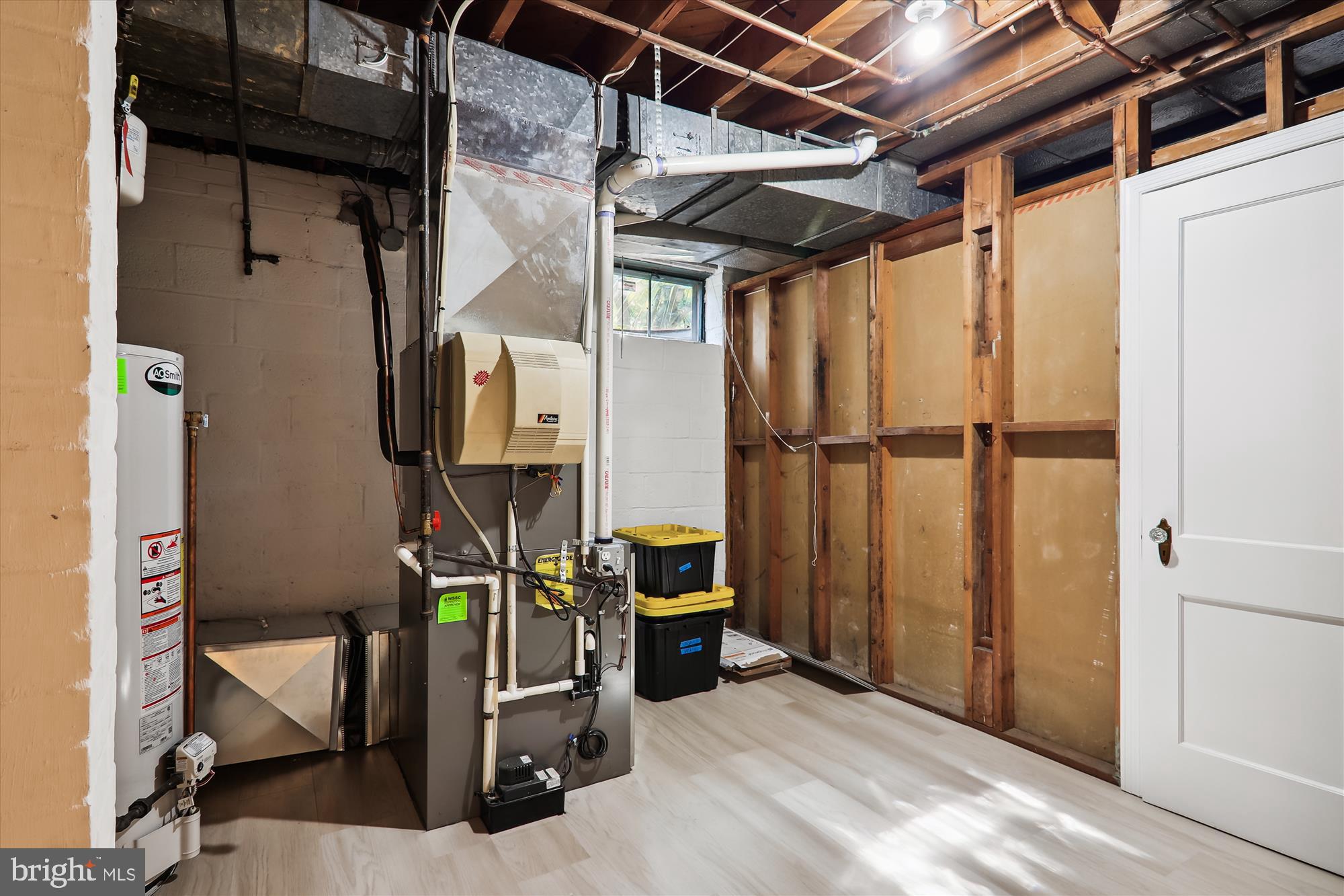 WOODSIDE PARK - Residential