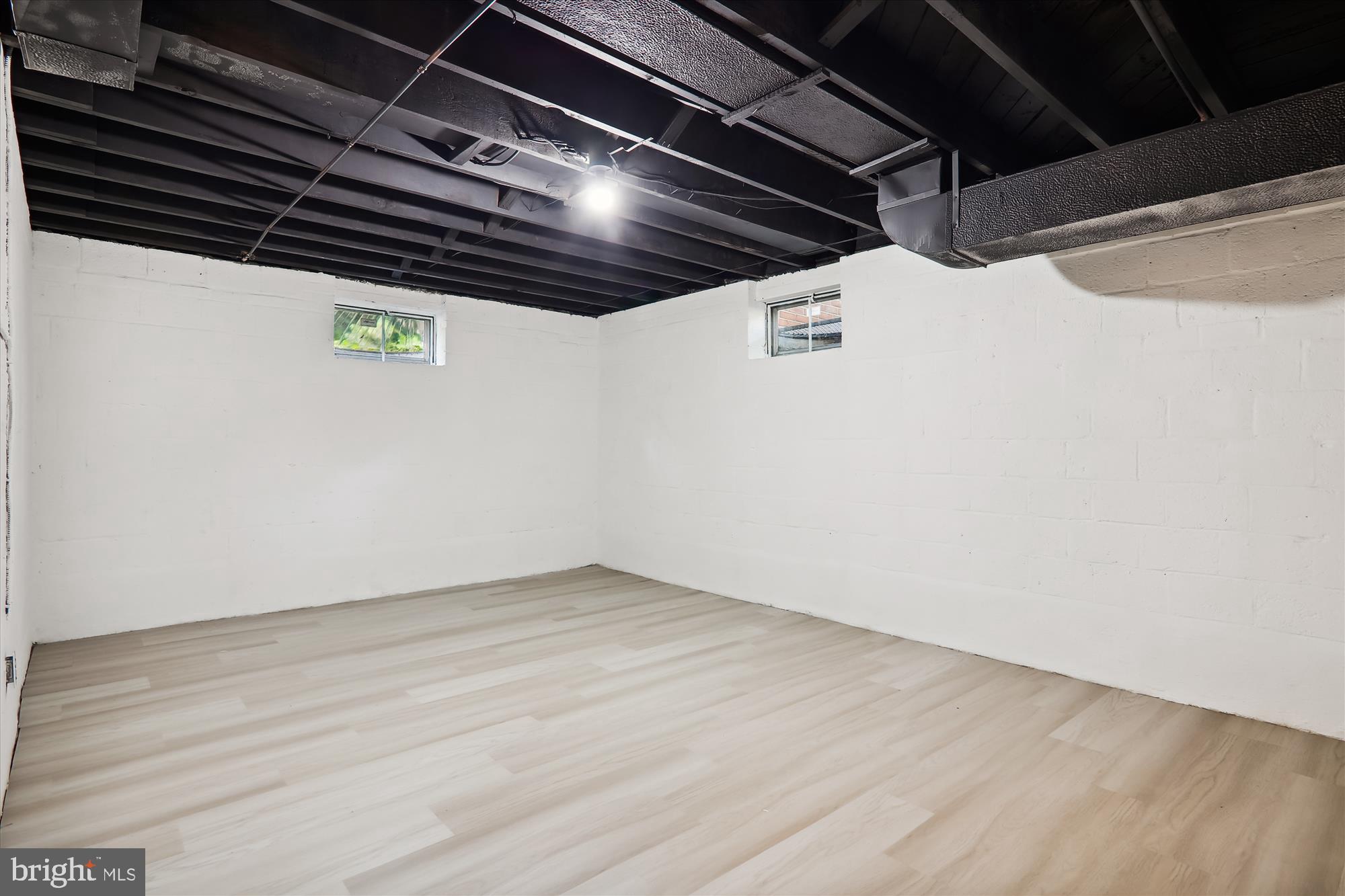 WOODSIDE PARK - Residential