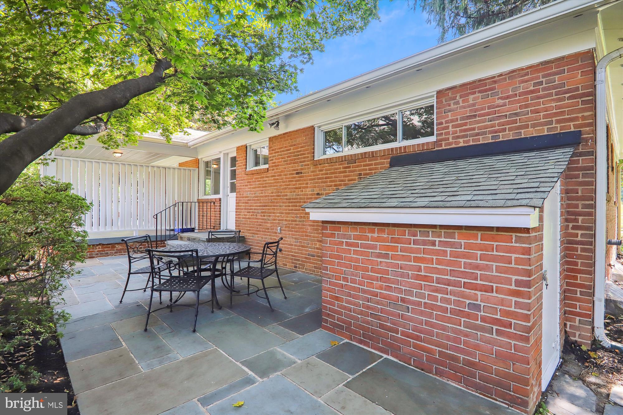 WOODSIDE PARK - Residential