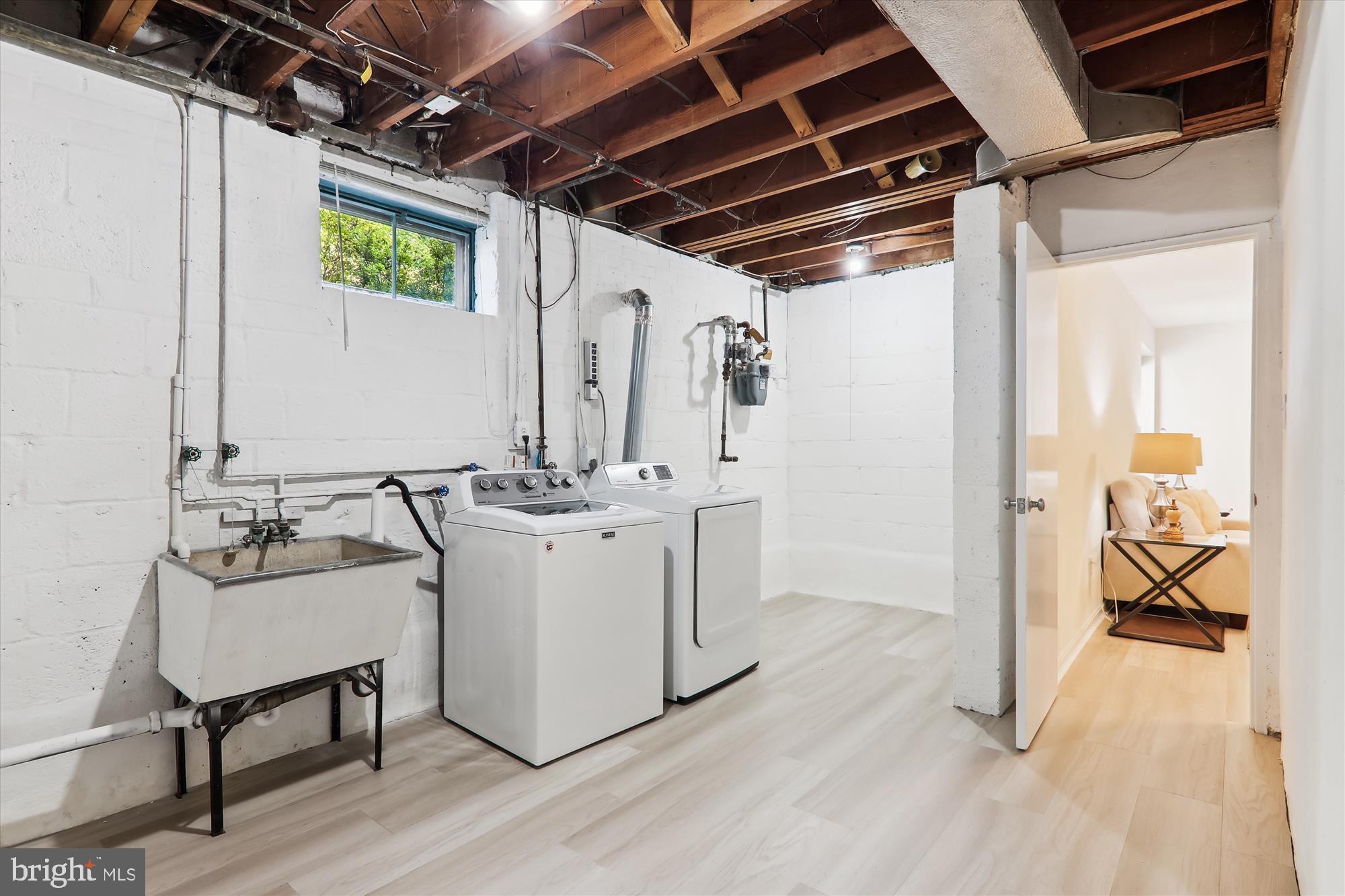 WOODSIDE PARK - Residential