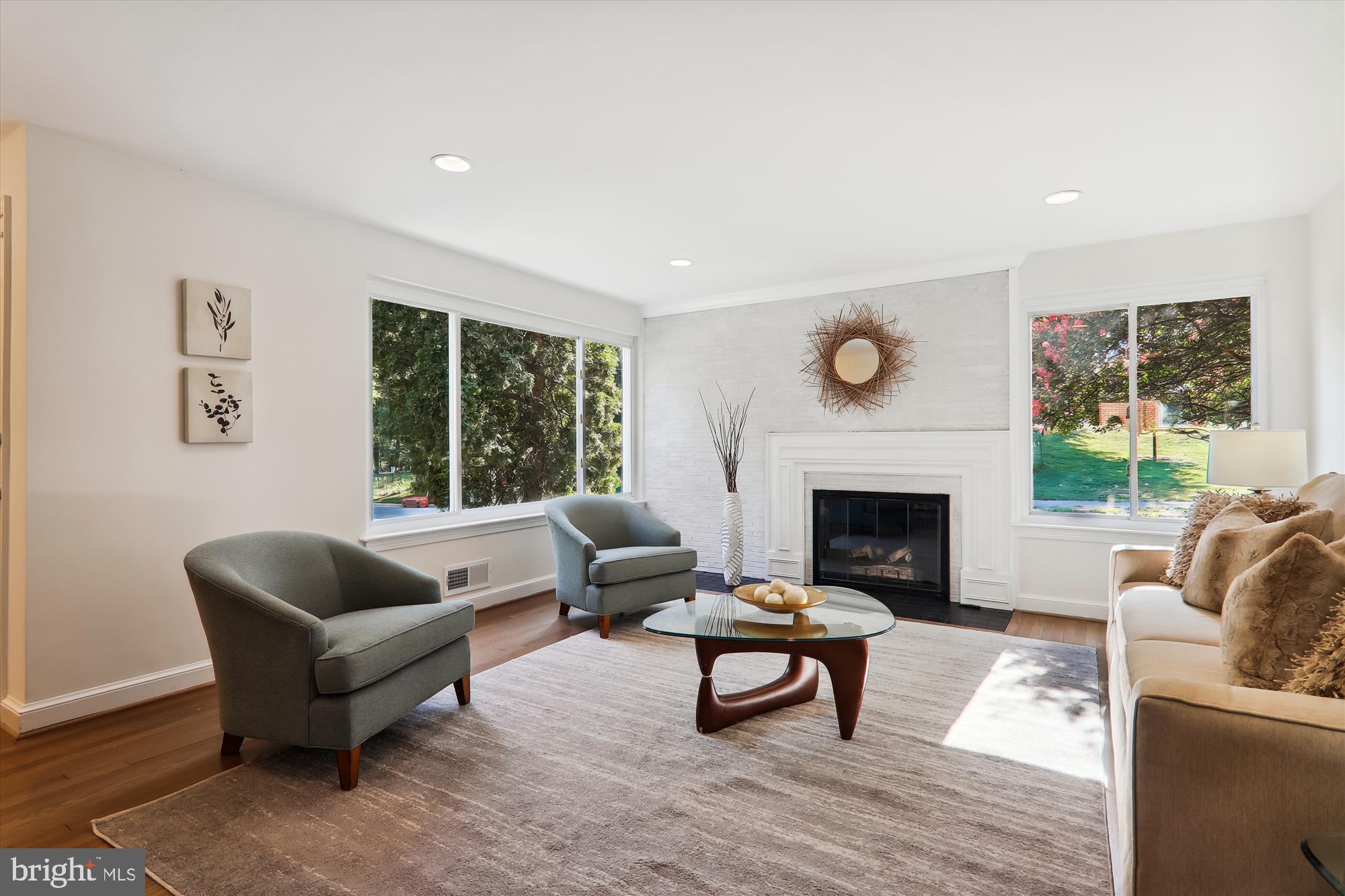 WOODSIDE PARK - Residential