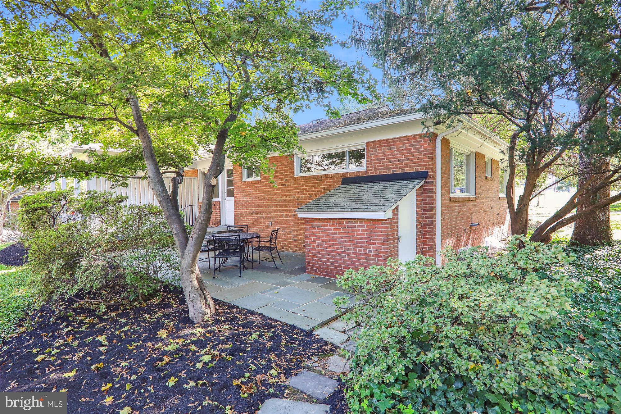 WOODSIDE PARK - Residential