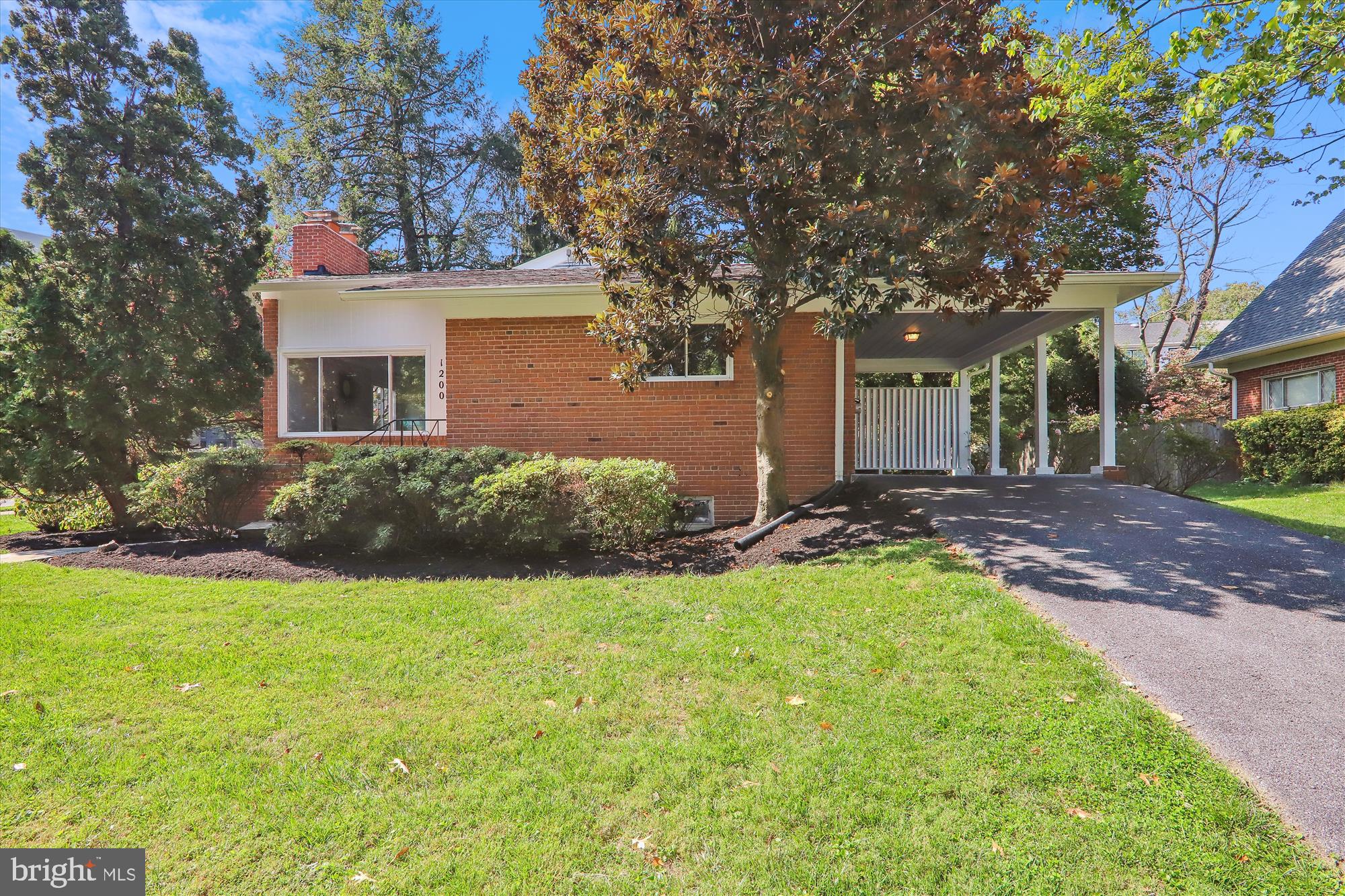 WOODSIDE PARK - Residential