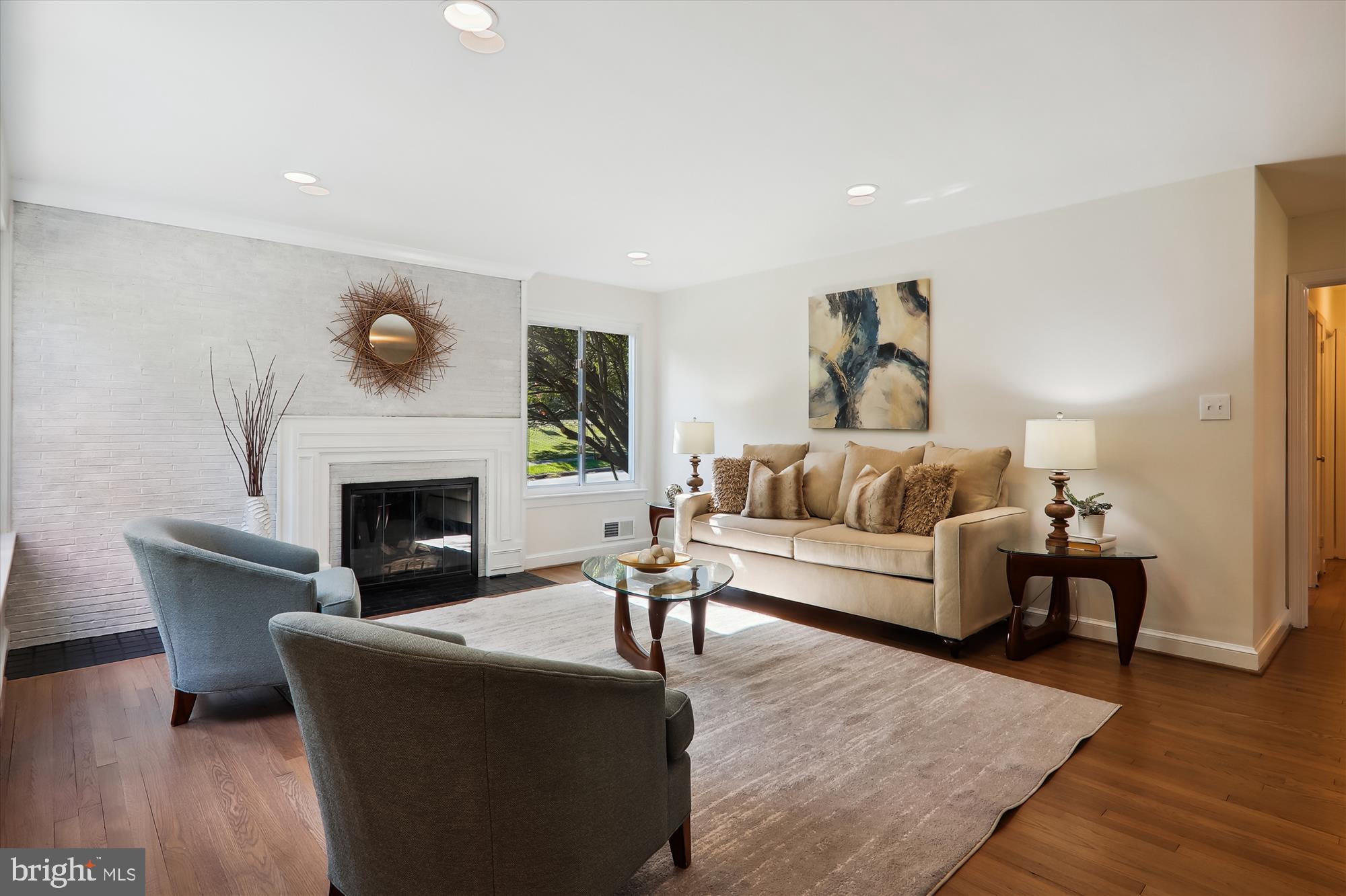 WOODSIDE PARK - Residential