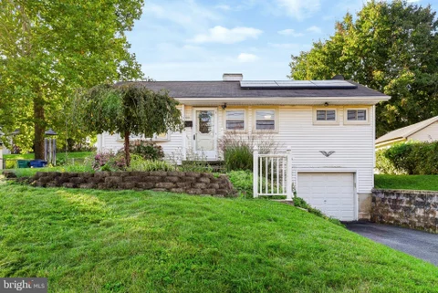 4521 Londonderry Road, Harrisburg, PA 17109 - #: PADA2064466