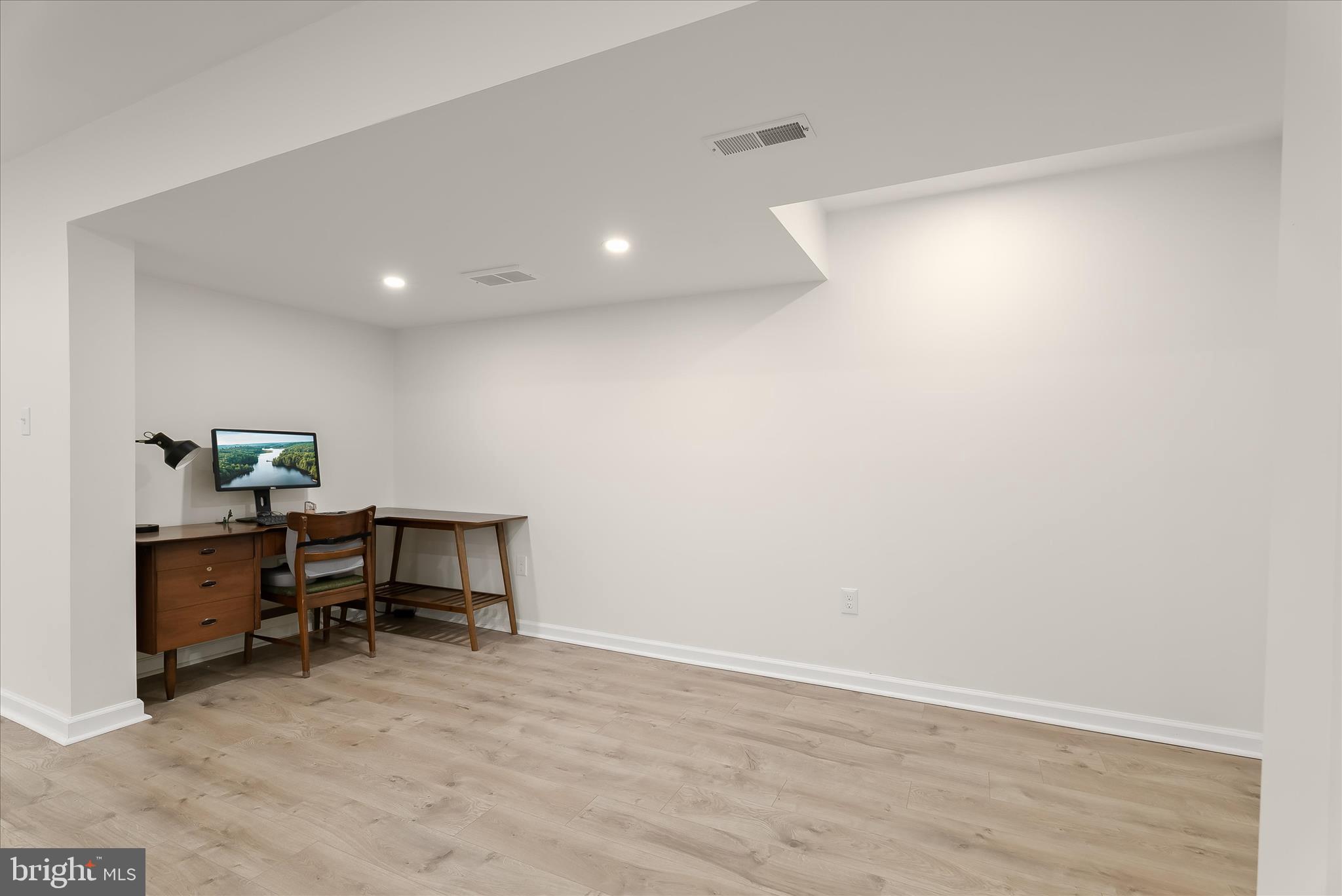 WOODLANDS AT NOTTINGHAM - Residential