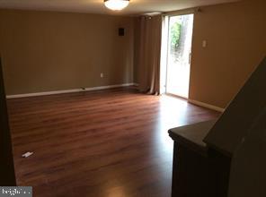 WHEATON WOODS - Residential