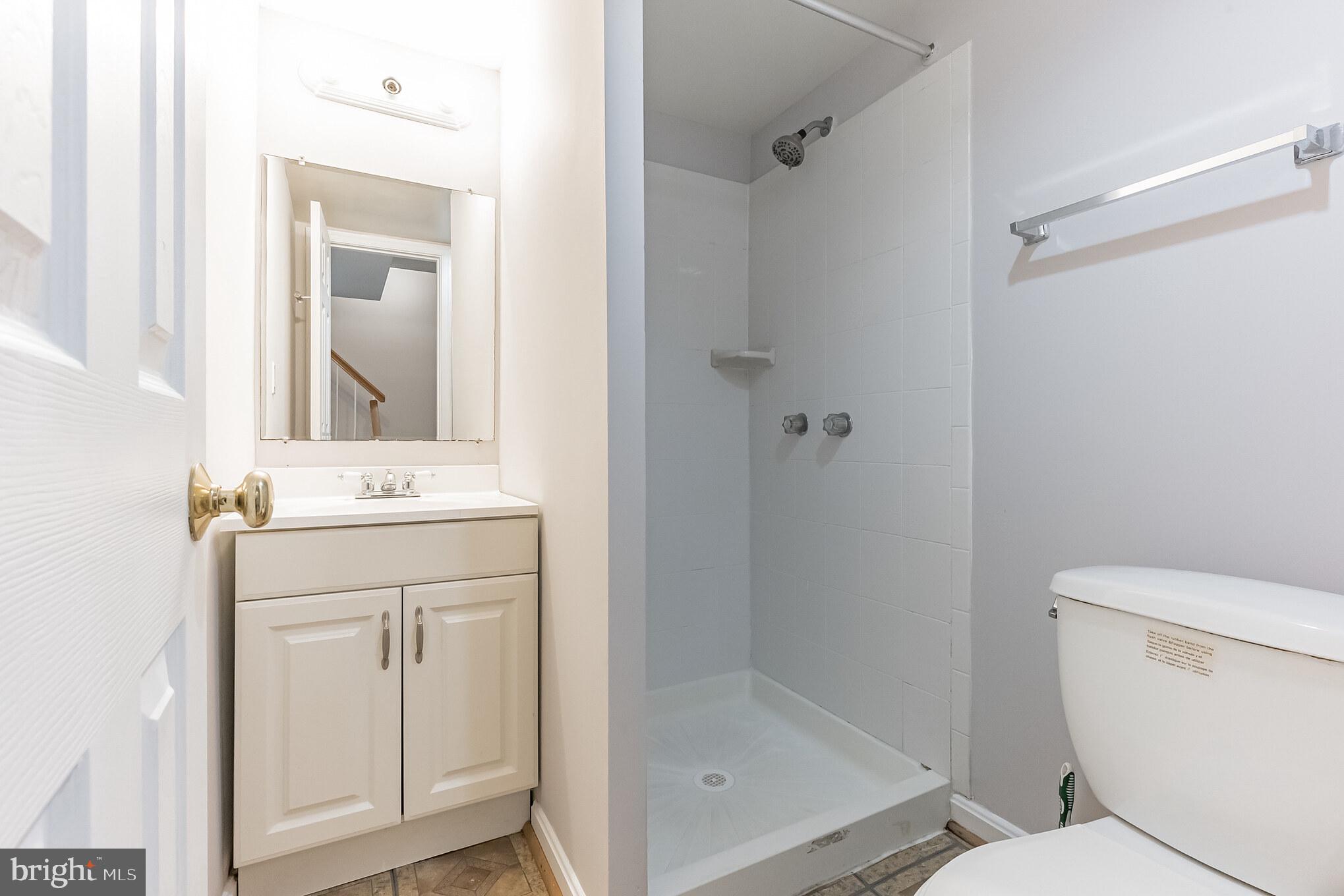 VALLEY STREAM ESTATES - Residential