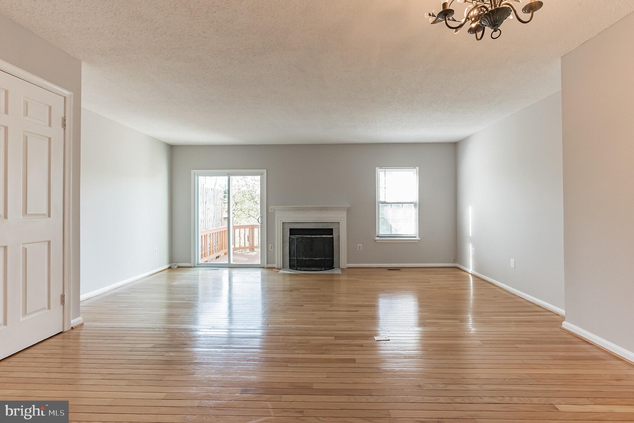 VALLEY STREAM ESTATES - Residential