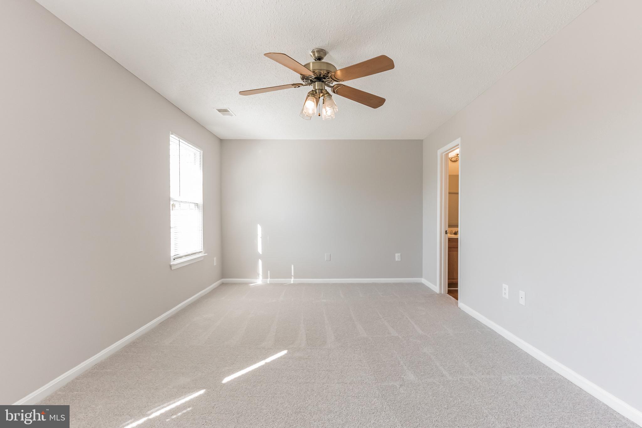 VALLEY STREAM ESTATES - Residential