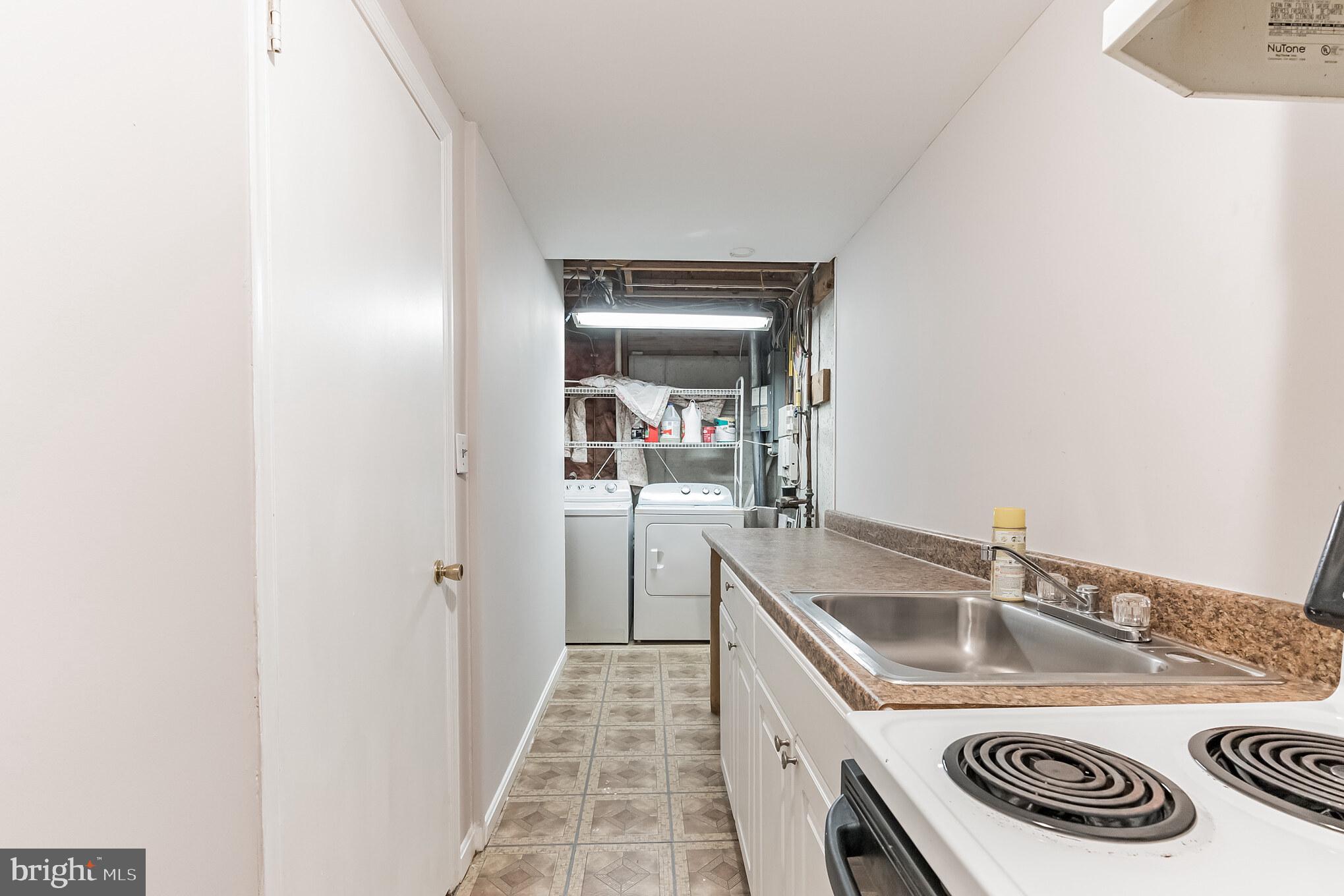 VALLEY STREAM ESTATES - Residential