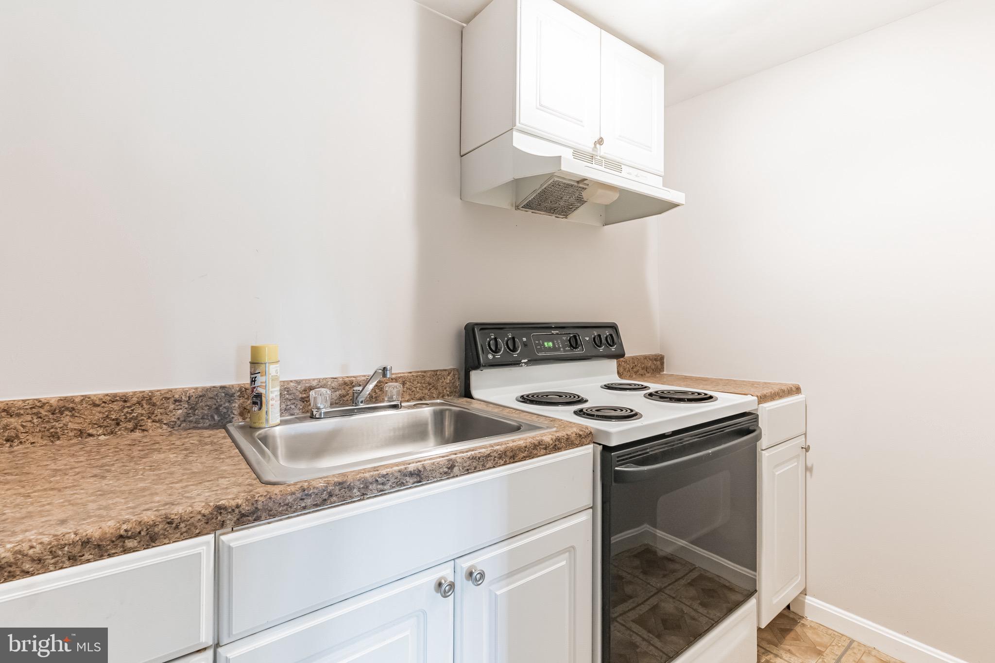 VALLEY STREAM ESTATES - Residential