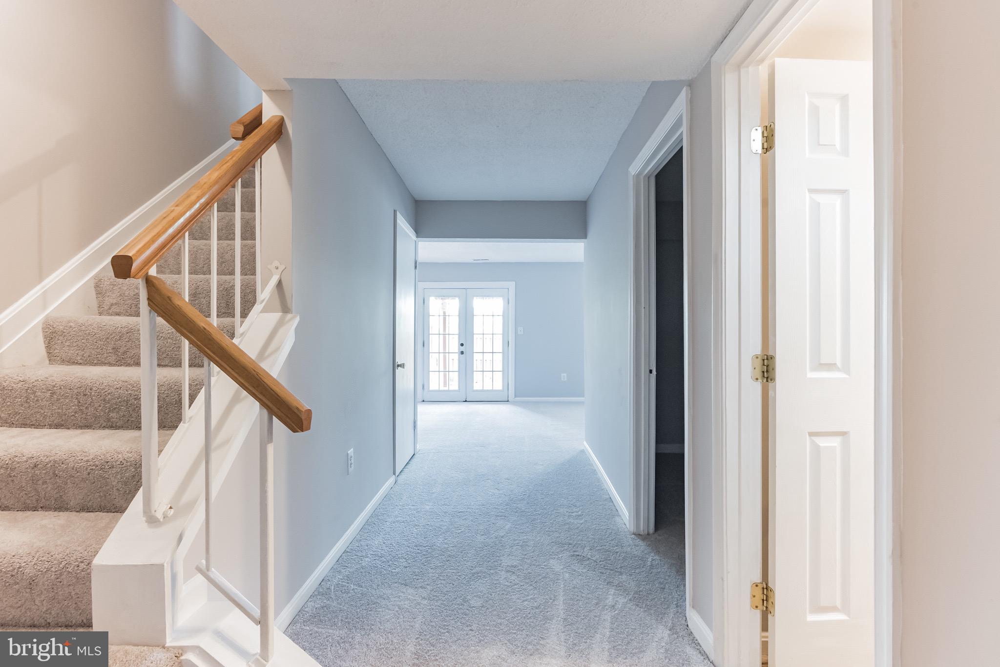 VALLEY STREAM ESTATES - Residential