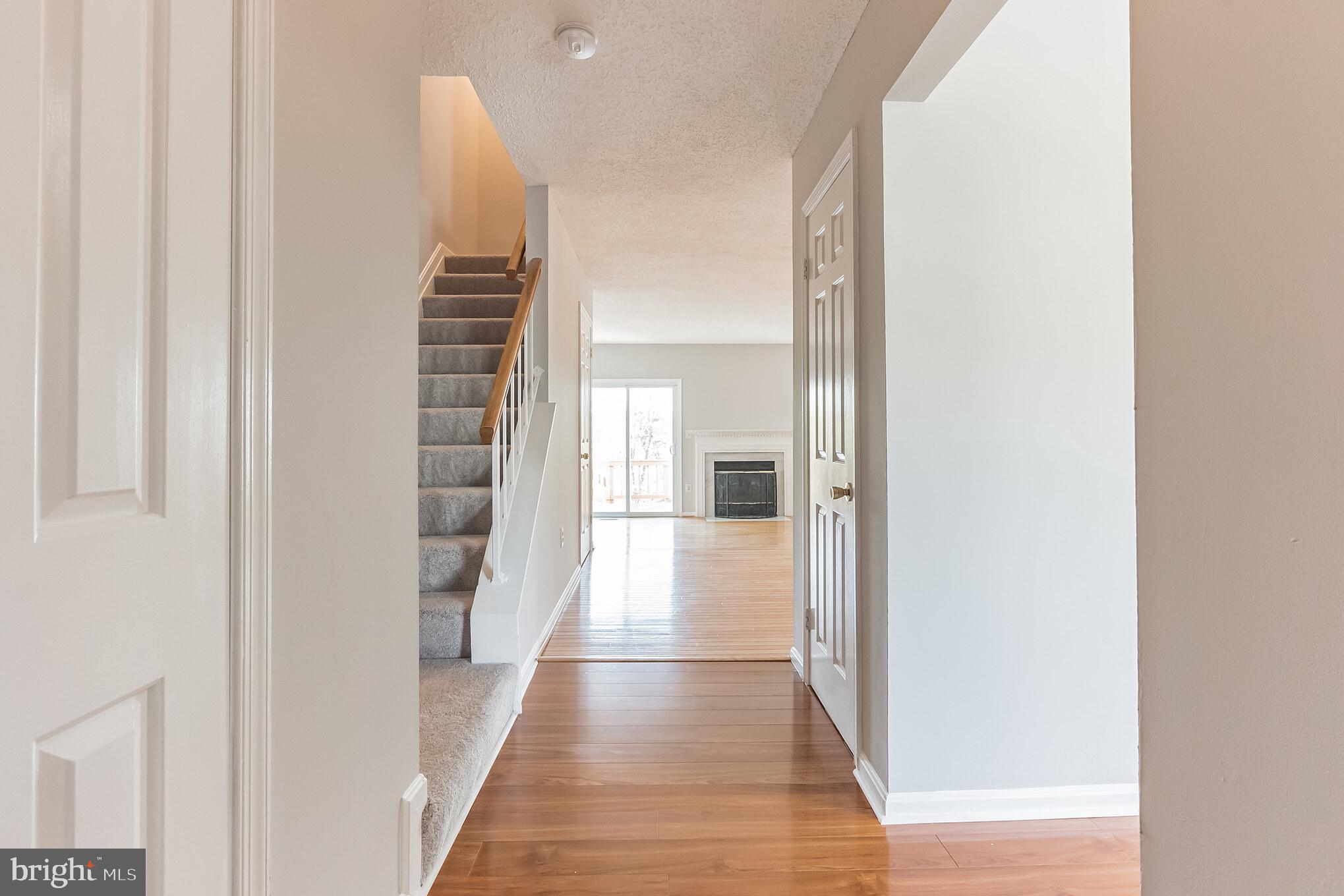 VALLEY STREAM ESTATES - Residential