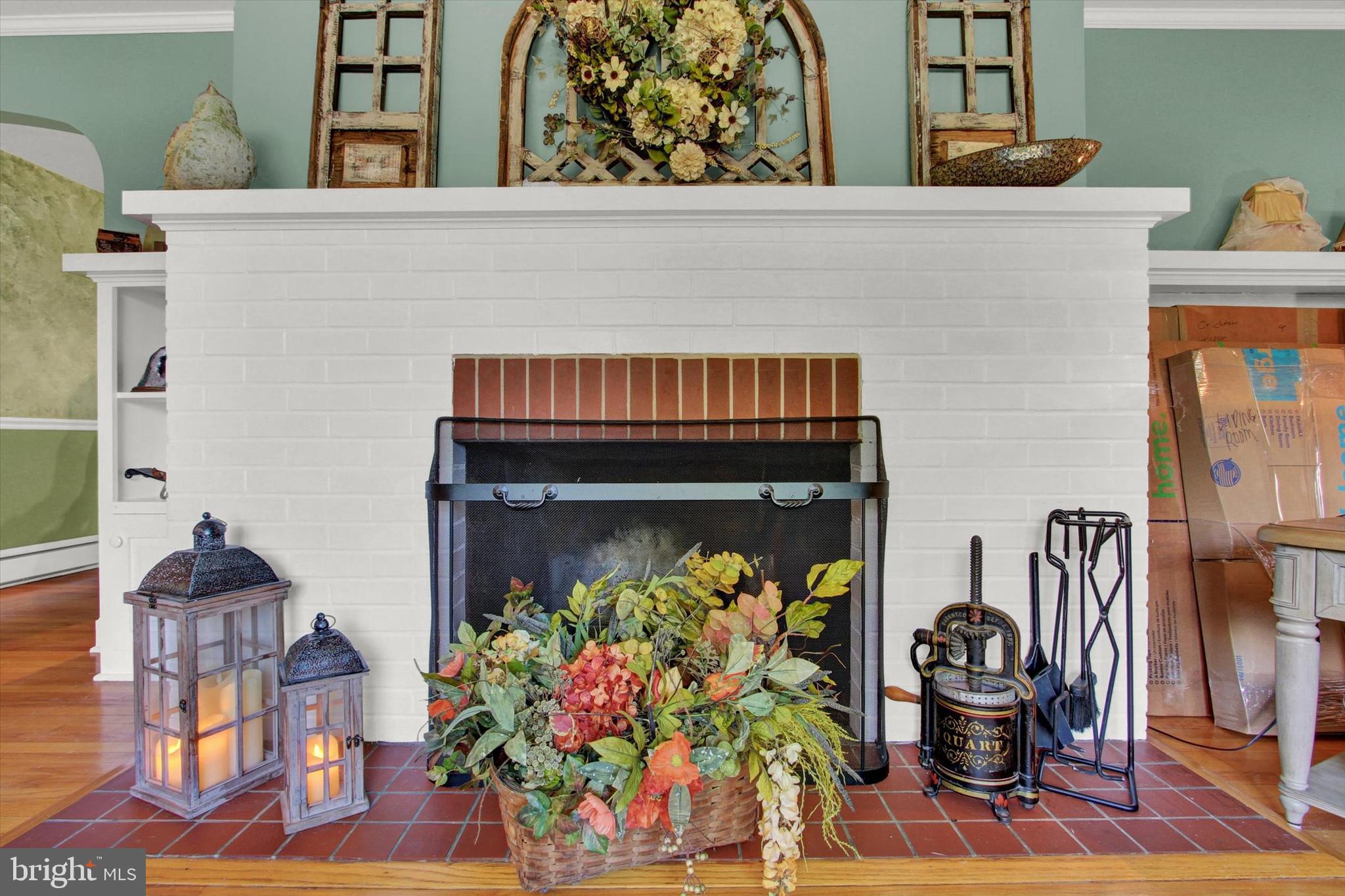 EASTLAND HILLS - Residential