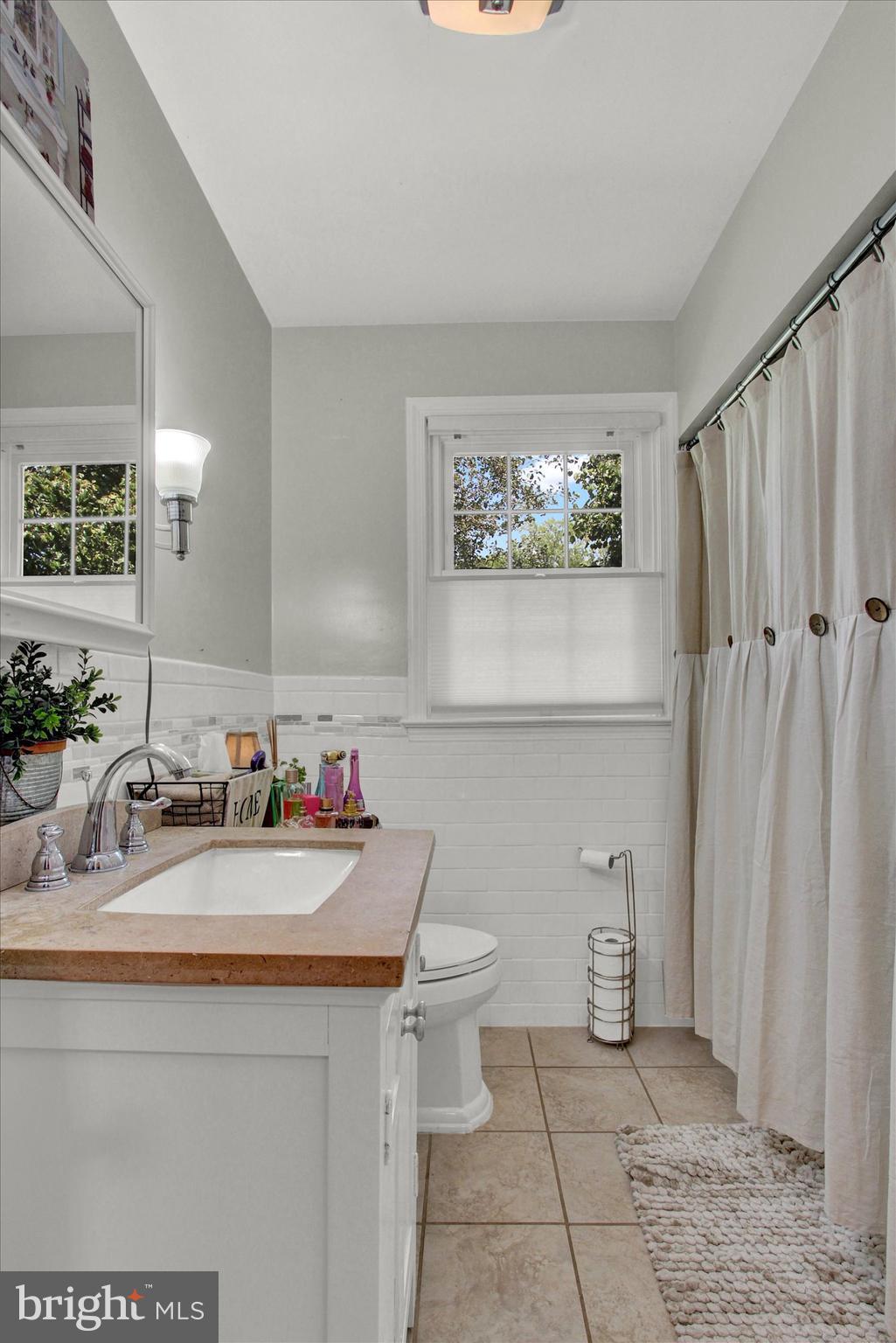 EASTLAND HILLS - Residential