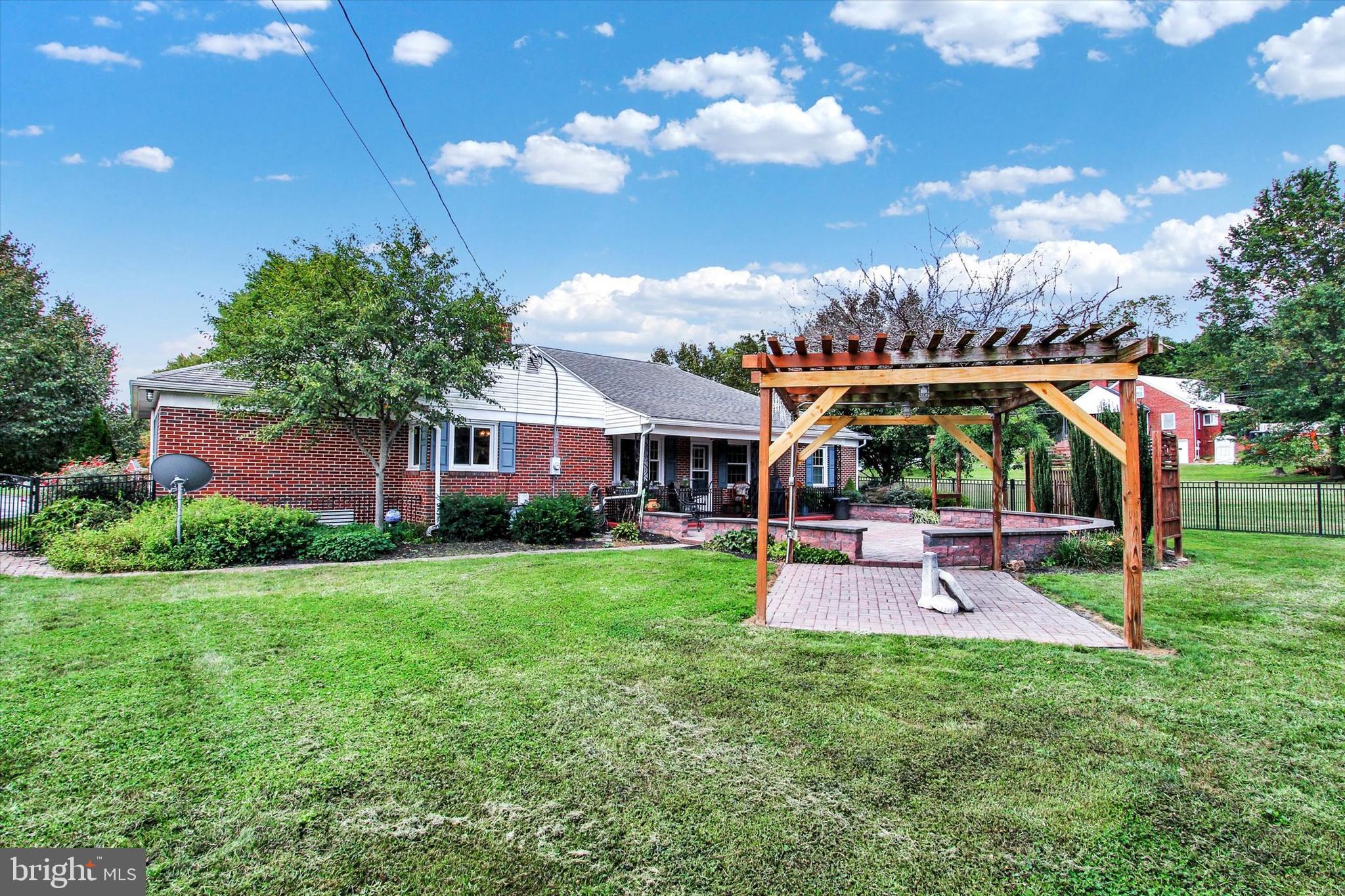 EASTLAND HILLS - Residential