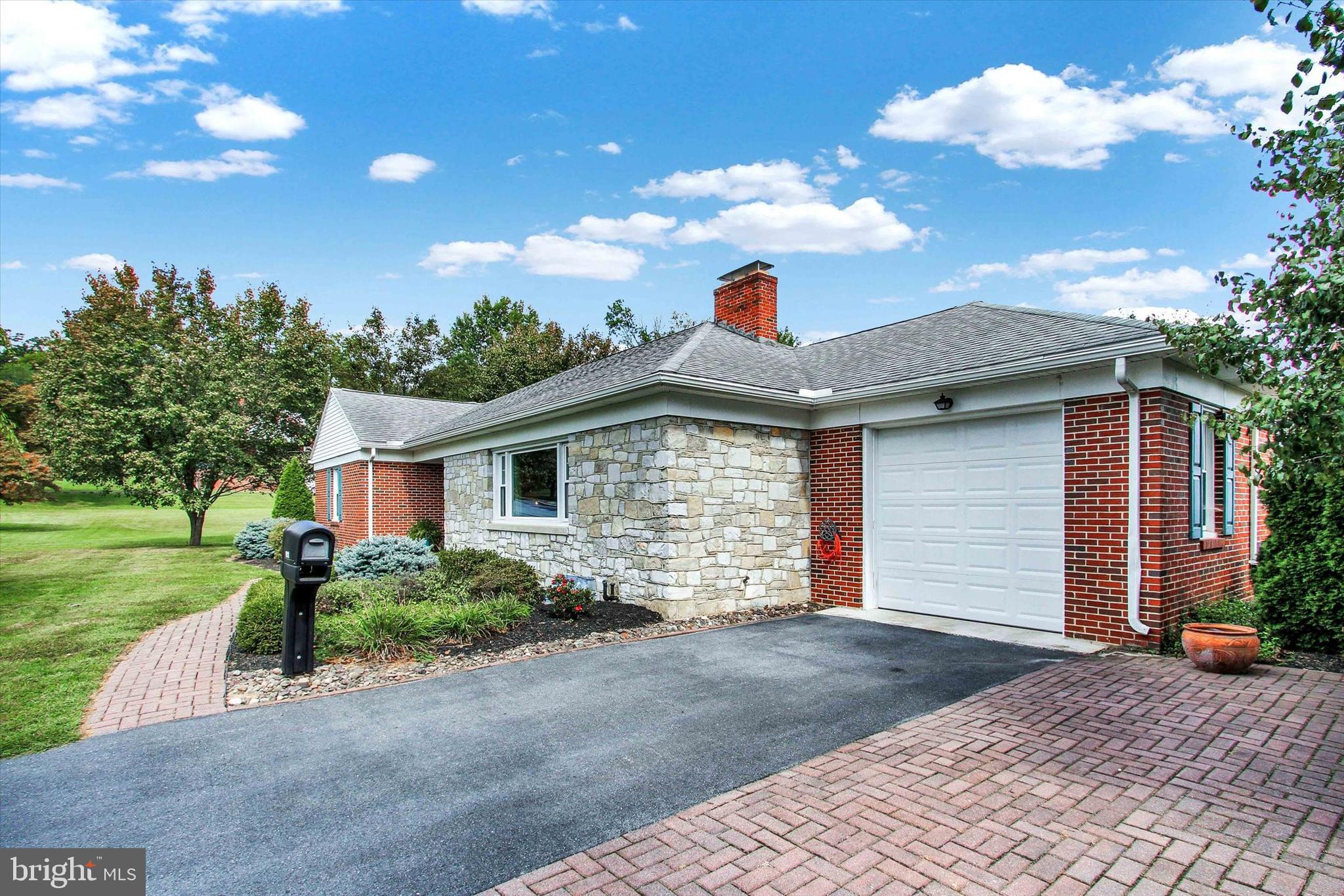 EASTLAND HILLS - Residential