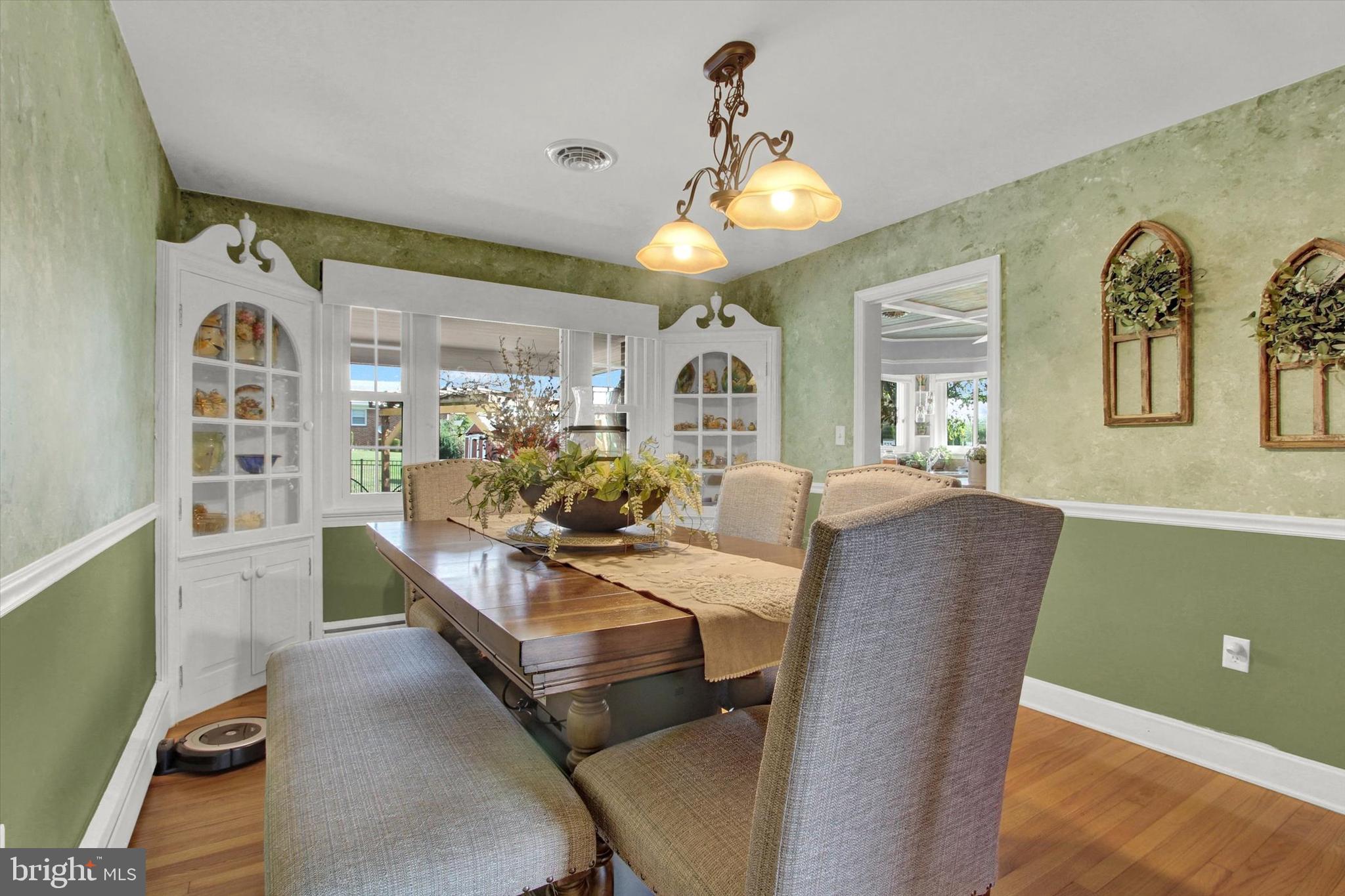 EASTLAND HILLS - Residential