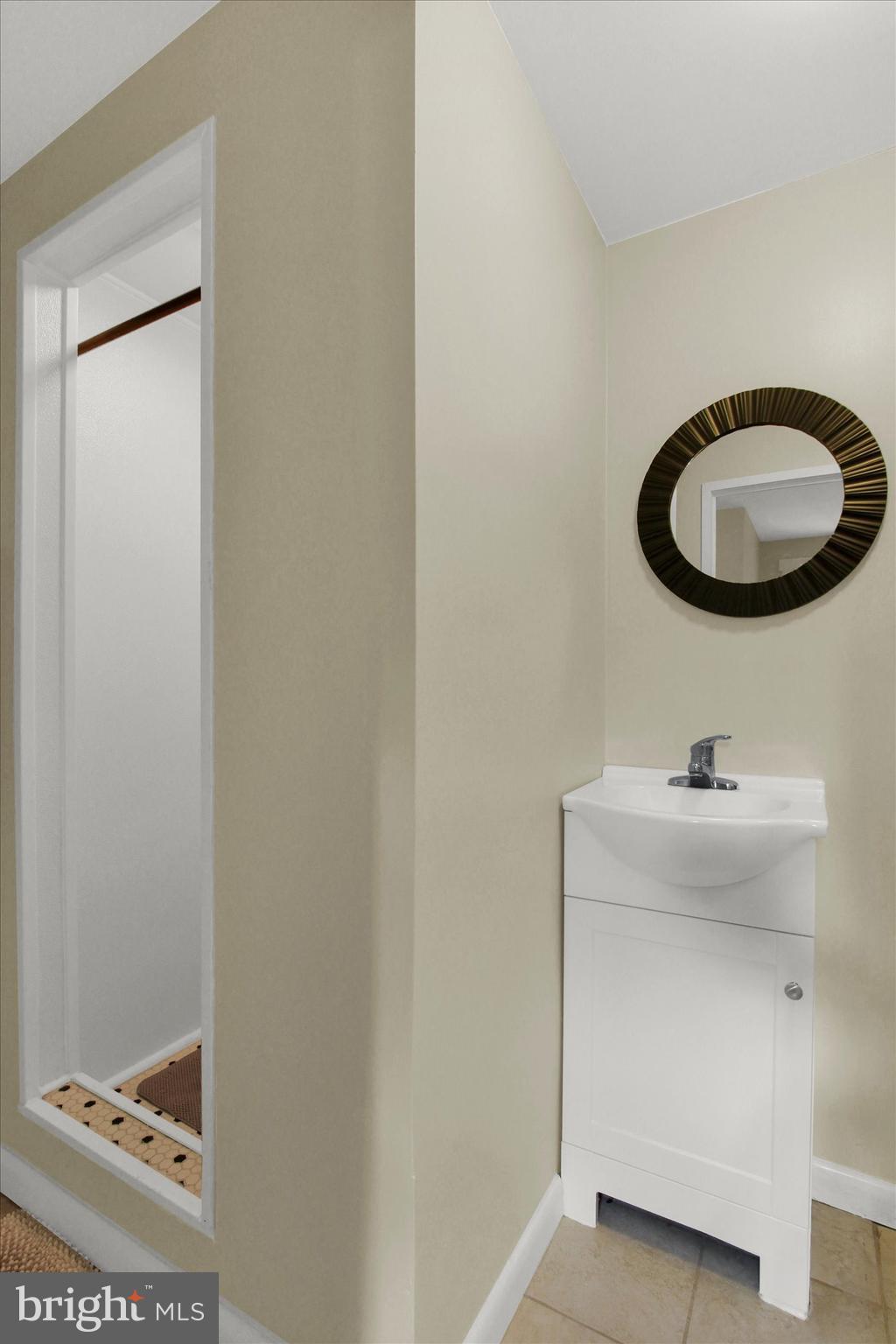 EASTLAND HILLS - Residential